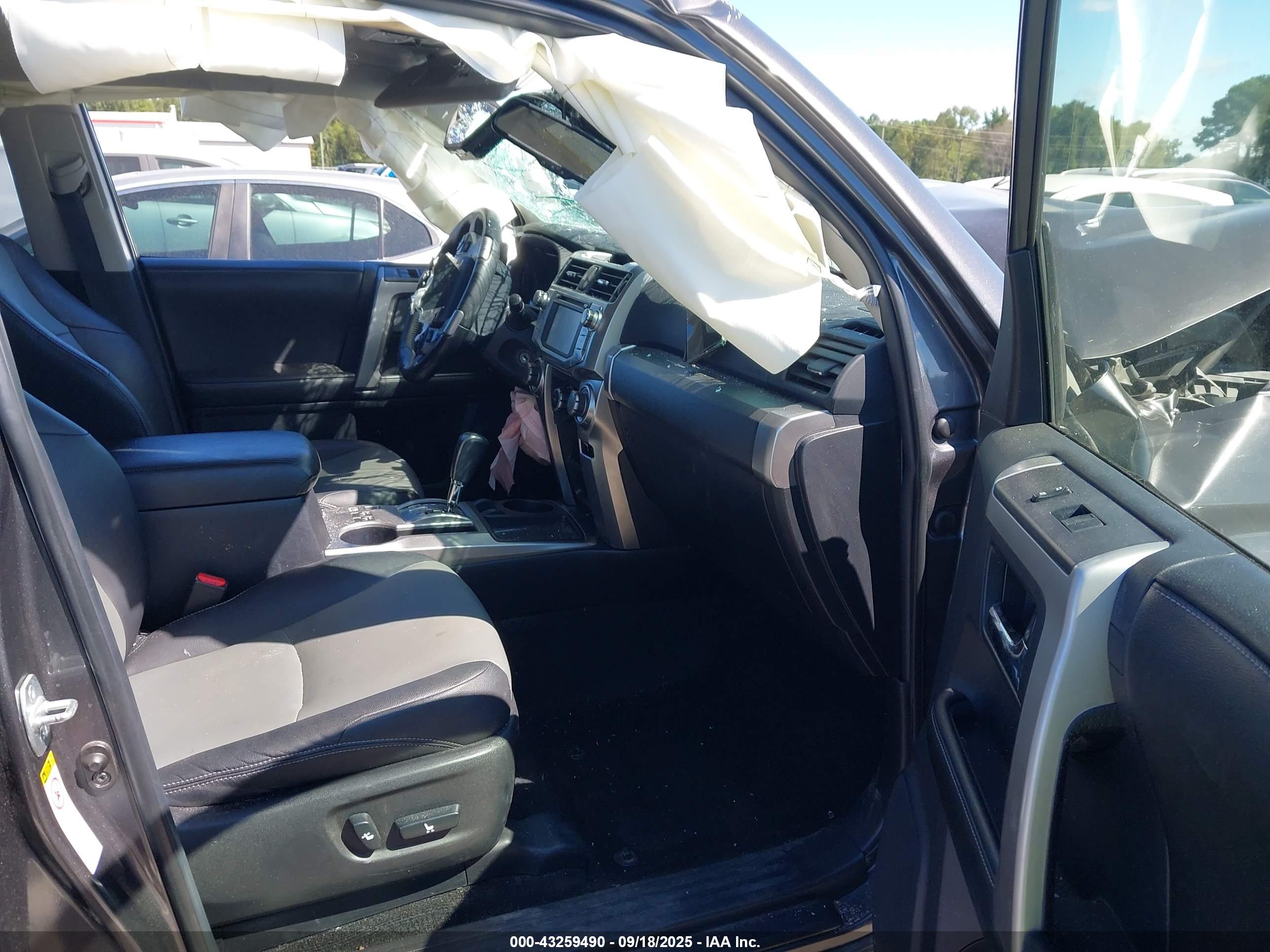 TOYOTA 4RUNNER image 5