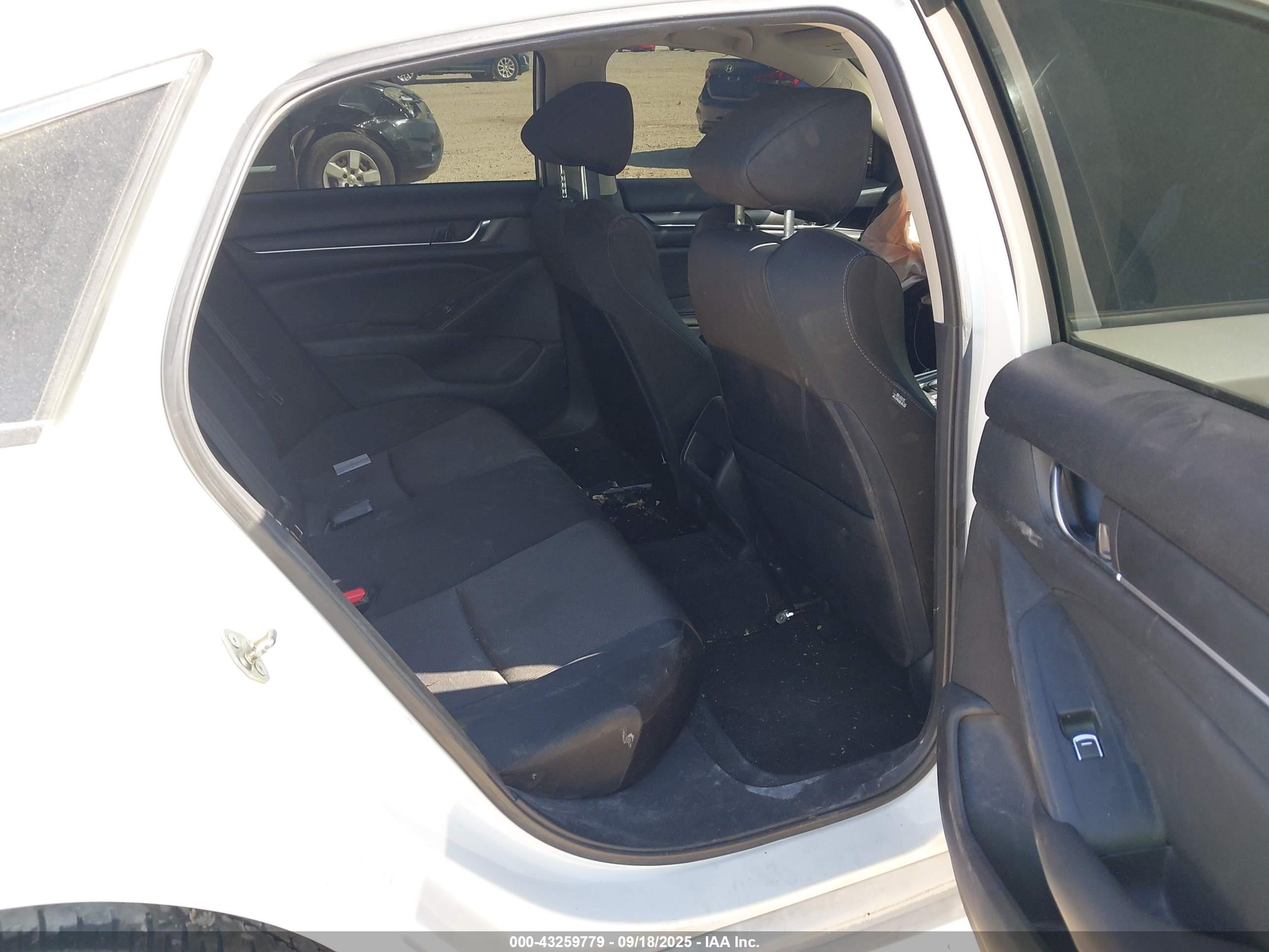 HONDA ACCORD image 8