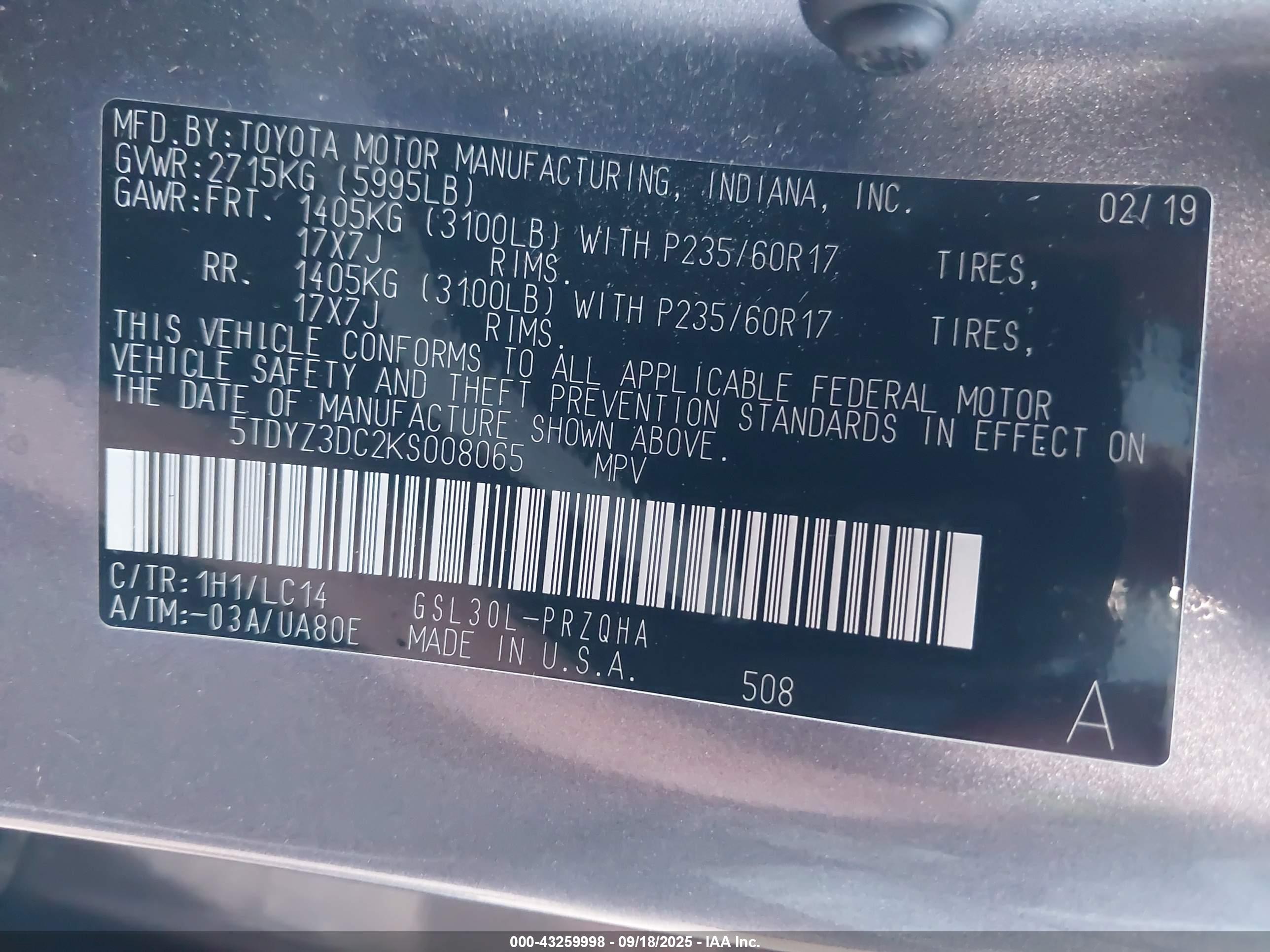 TOYOTA SIENNA image 9