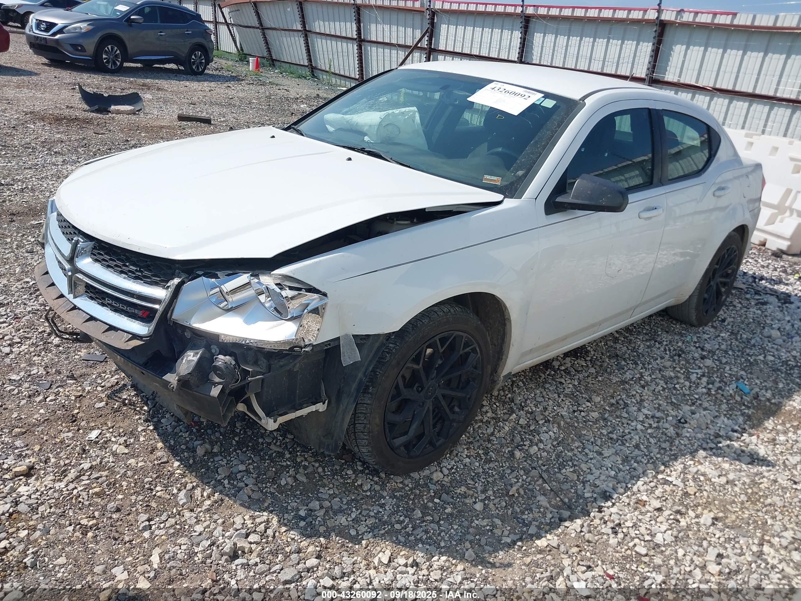DODGE AVENGER image 2