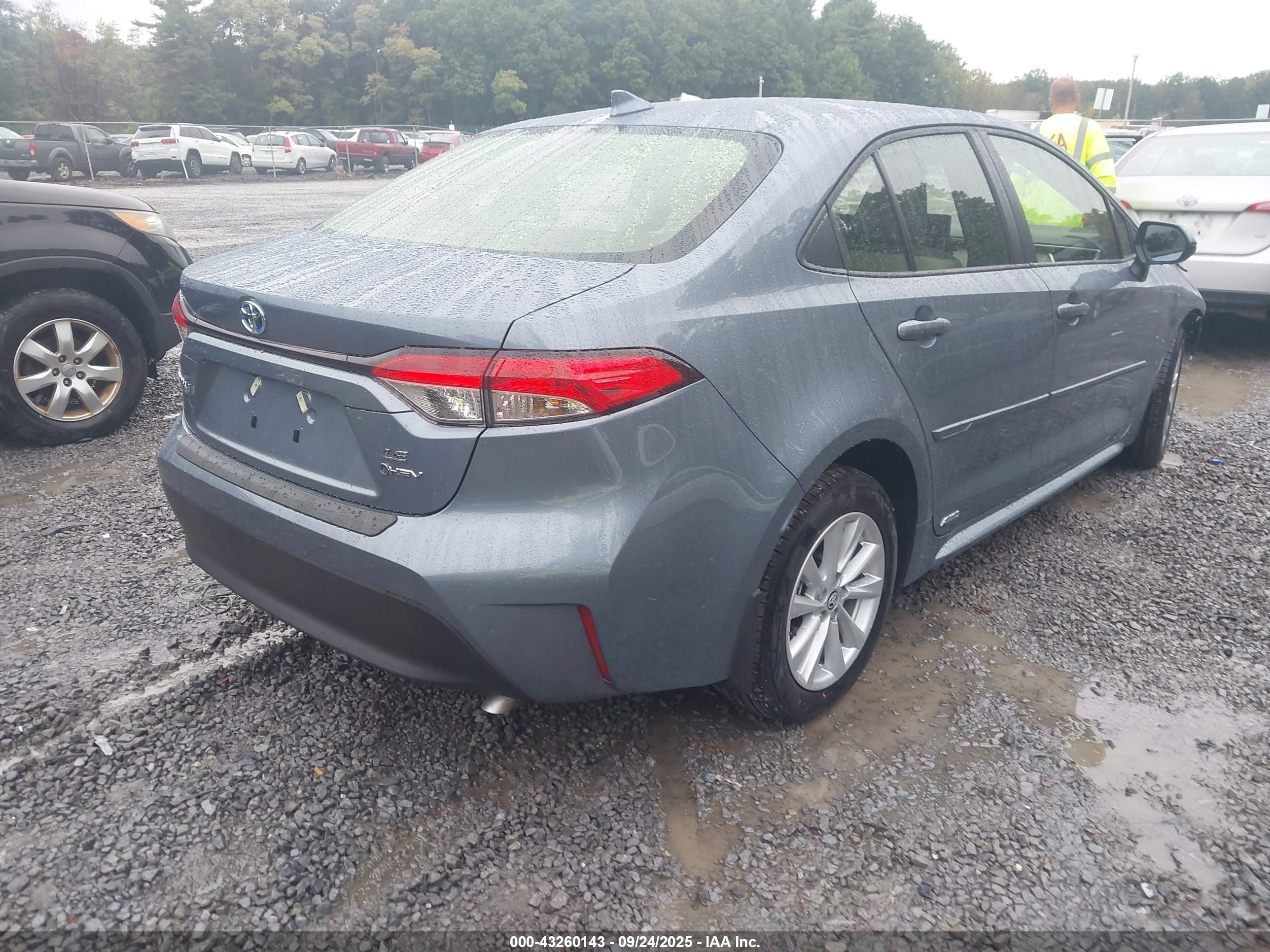 TOYOTA COROLLA image 4