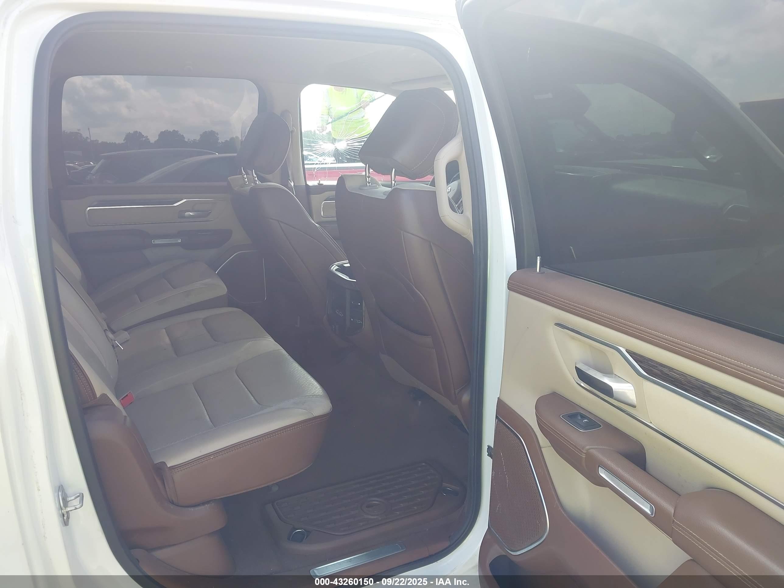 RAM 1500 image 8