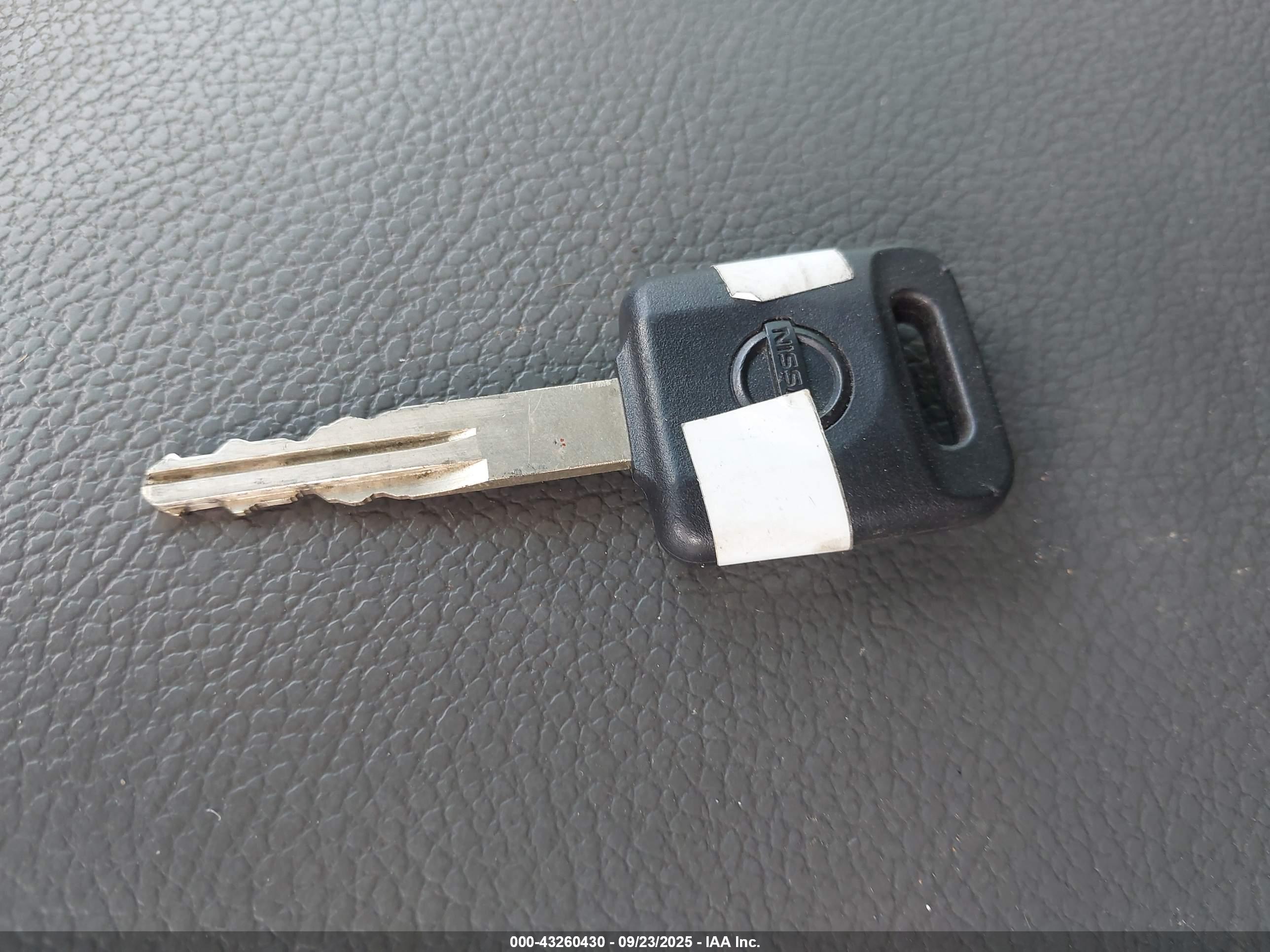 NISSAN NV image 11