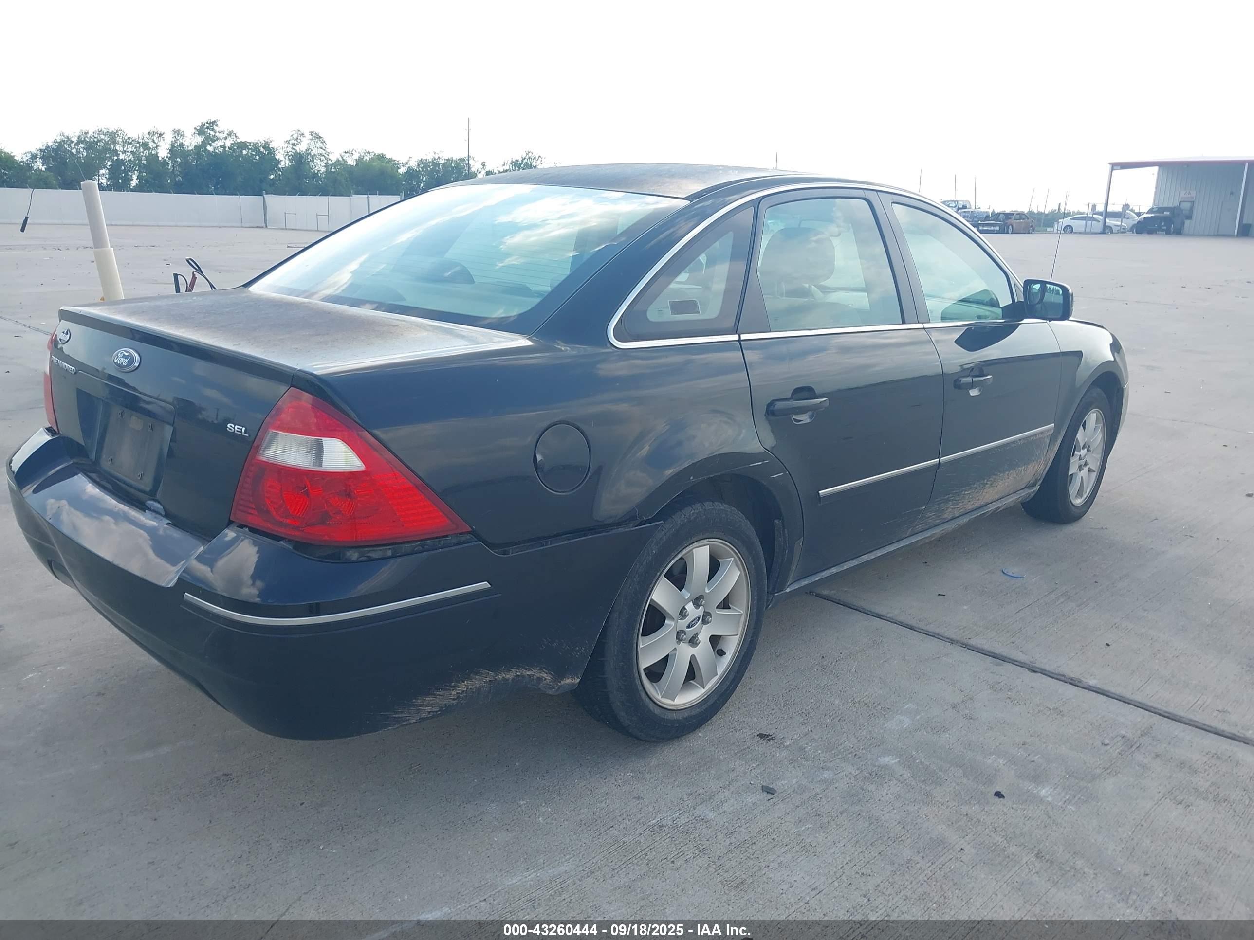 FORD FIVE image 4