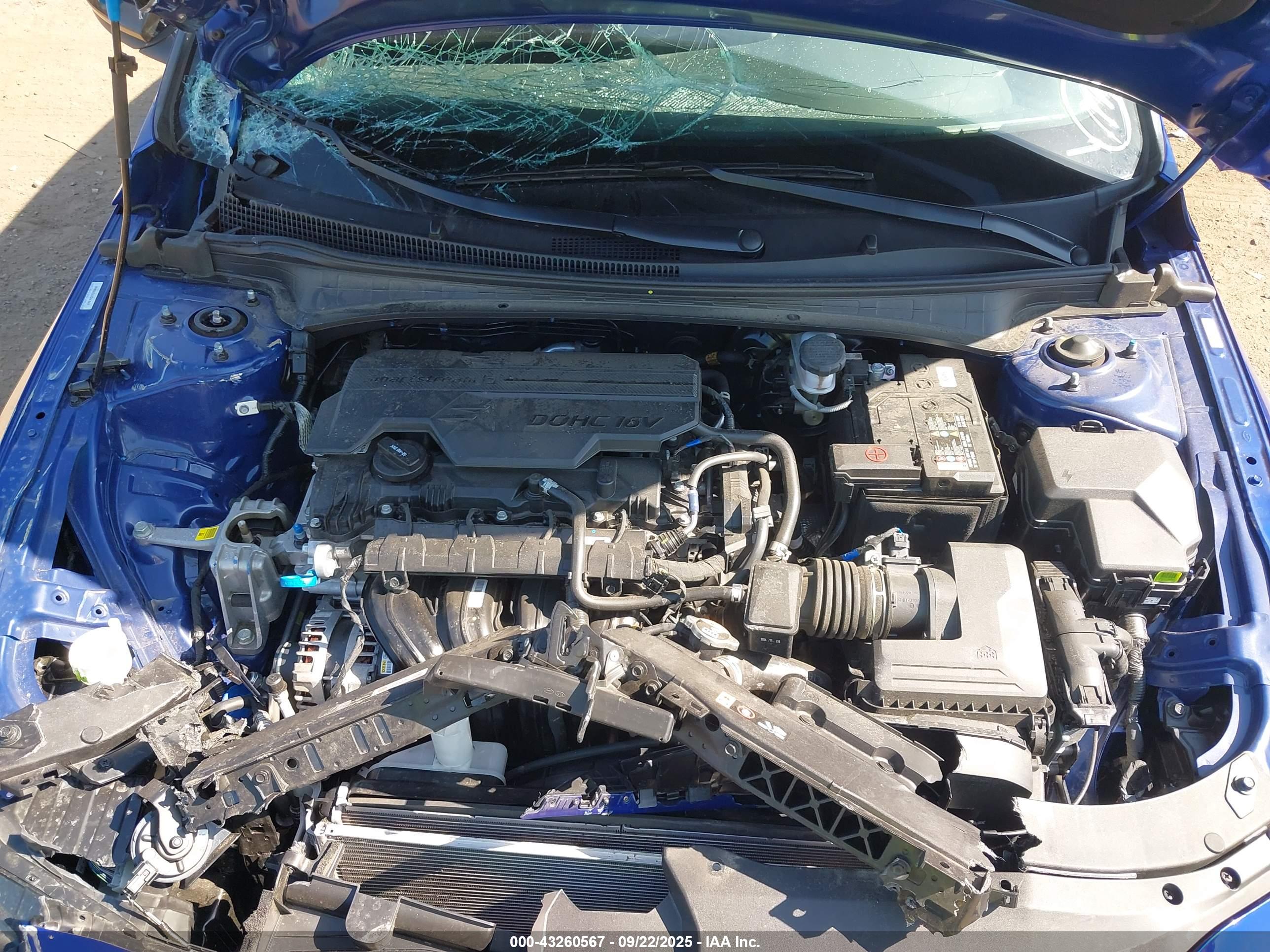 HYUNDAI ELANTRA image 10