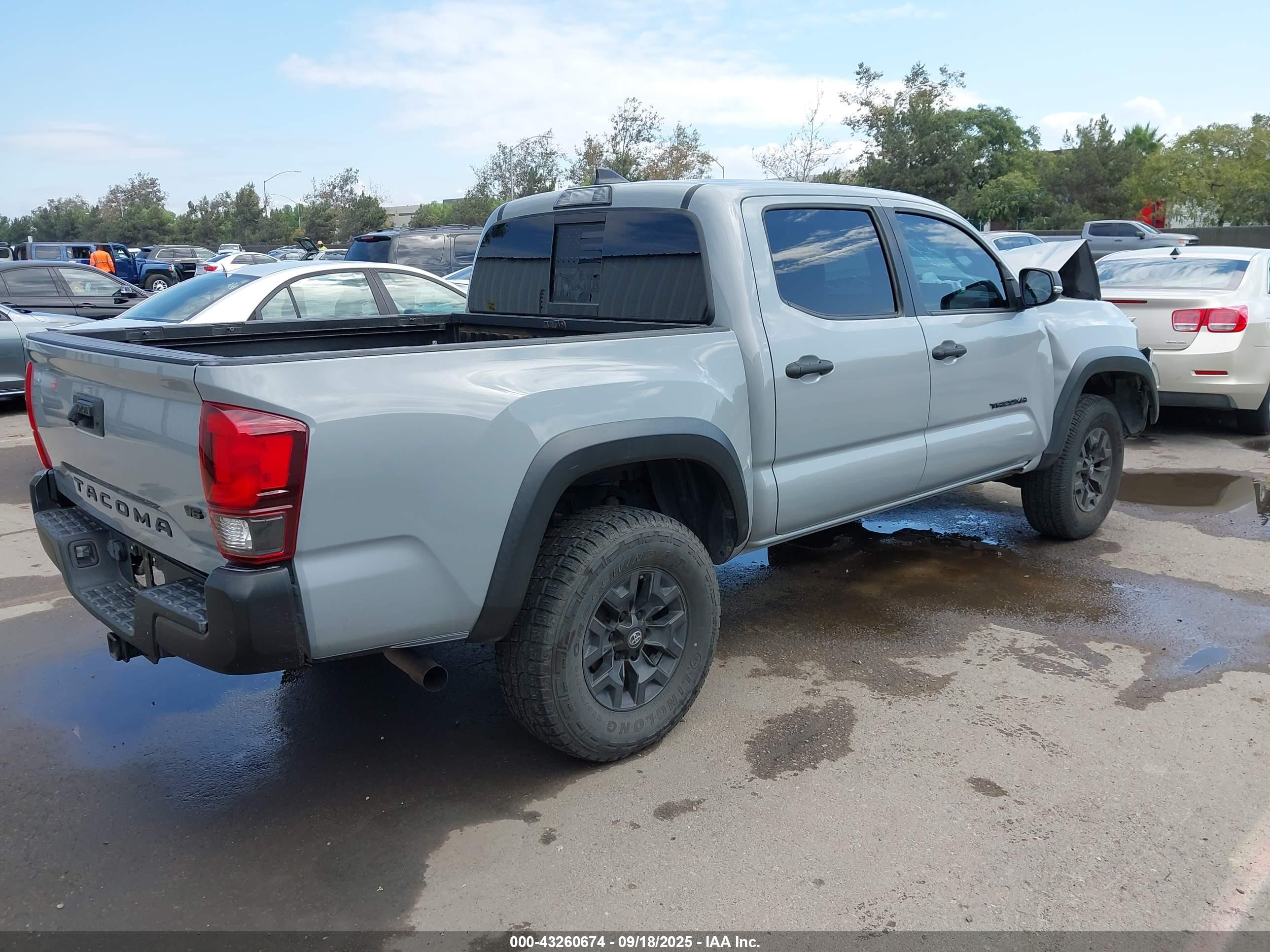 TOYOTA TACOMA image 4