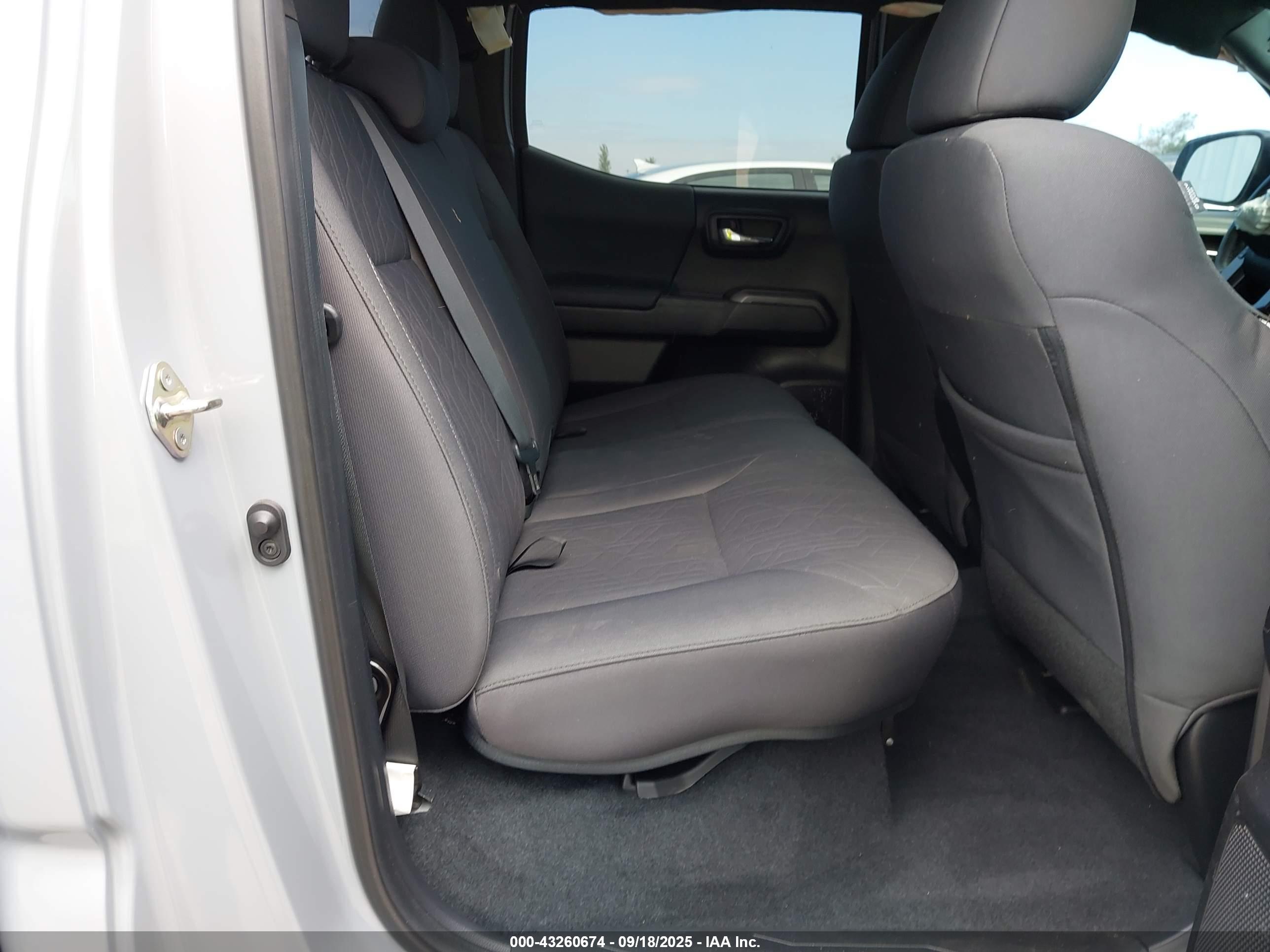 TOYOTA TACOMA image 8