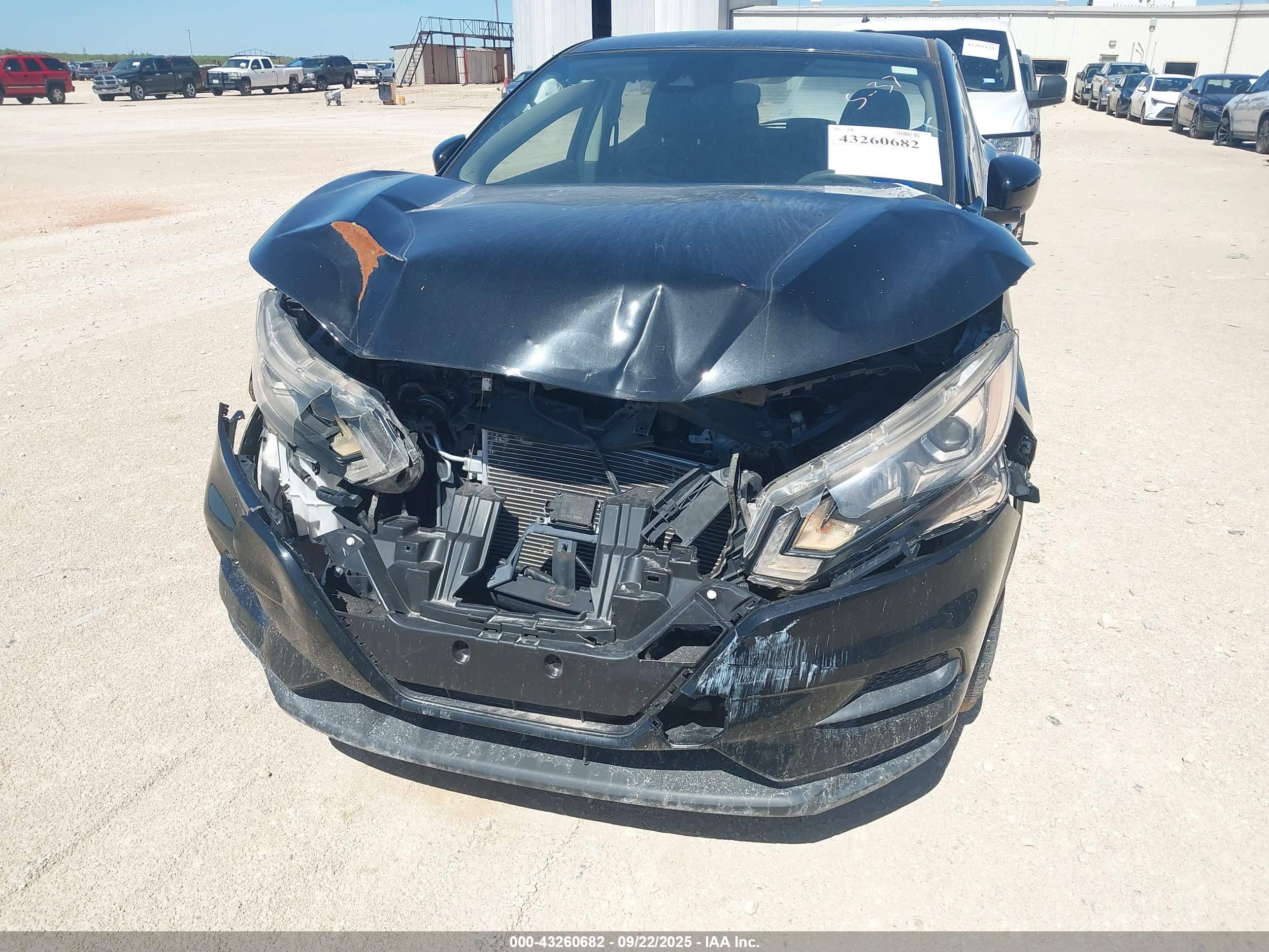 NISSAN ROGUE image 6