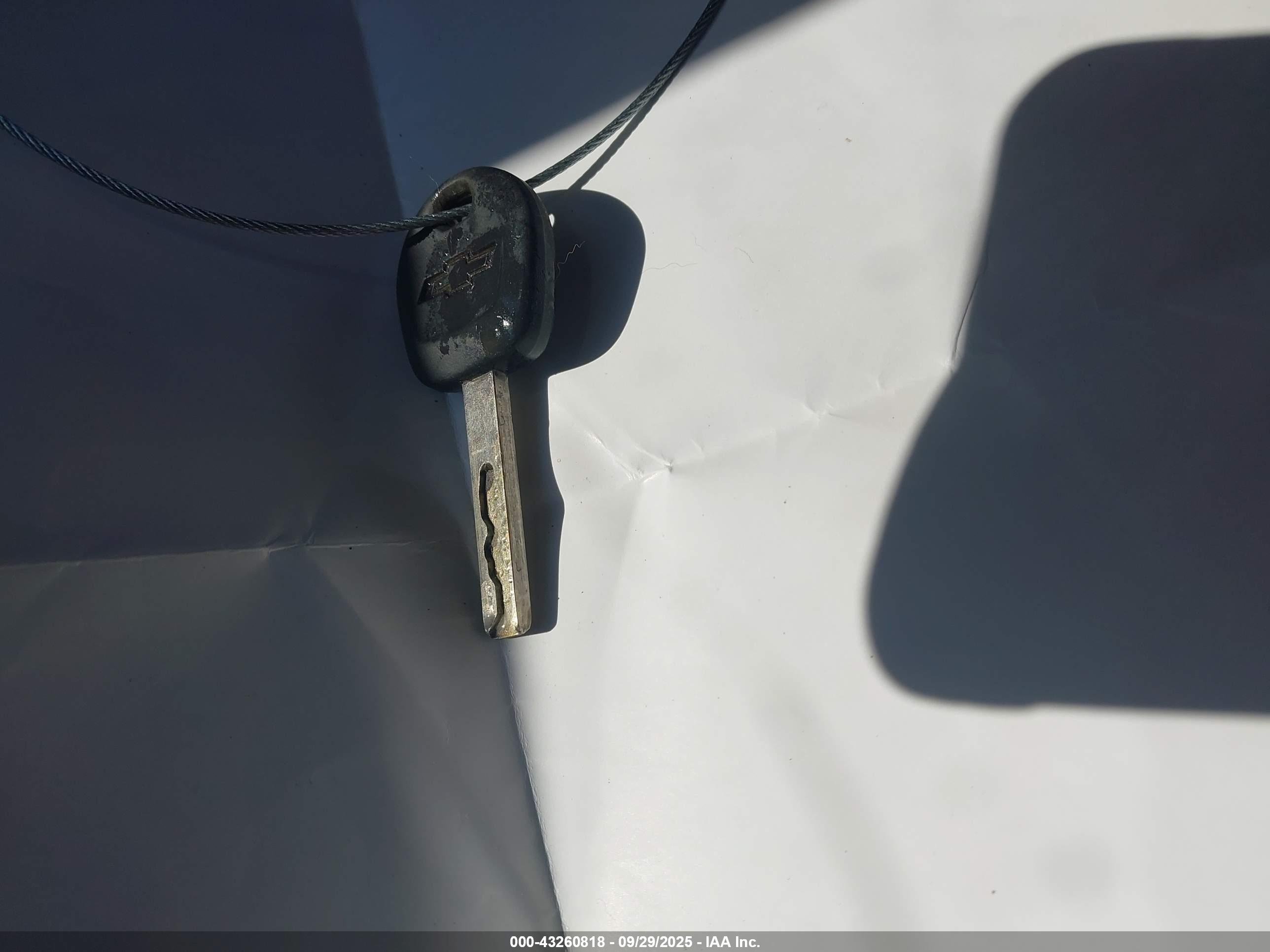 CHEVROLET COLORADO image 11