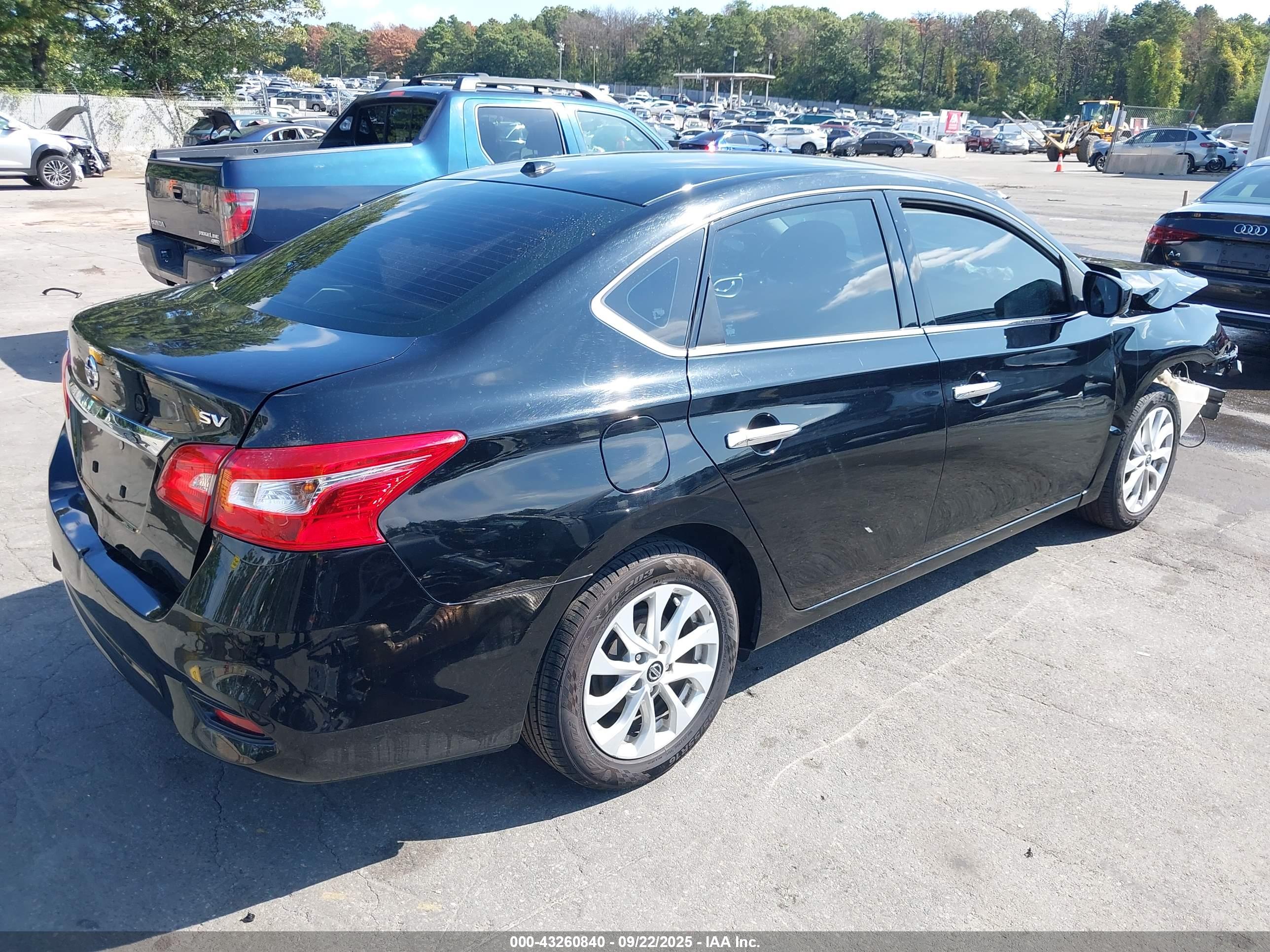 NISSAN SENTRA image 4