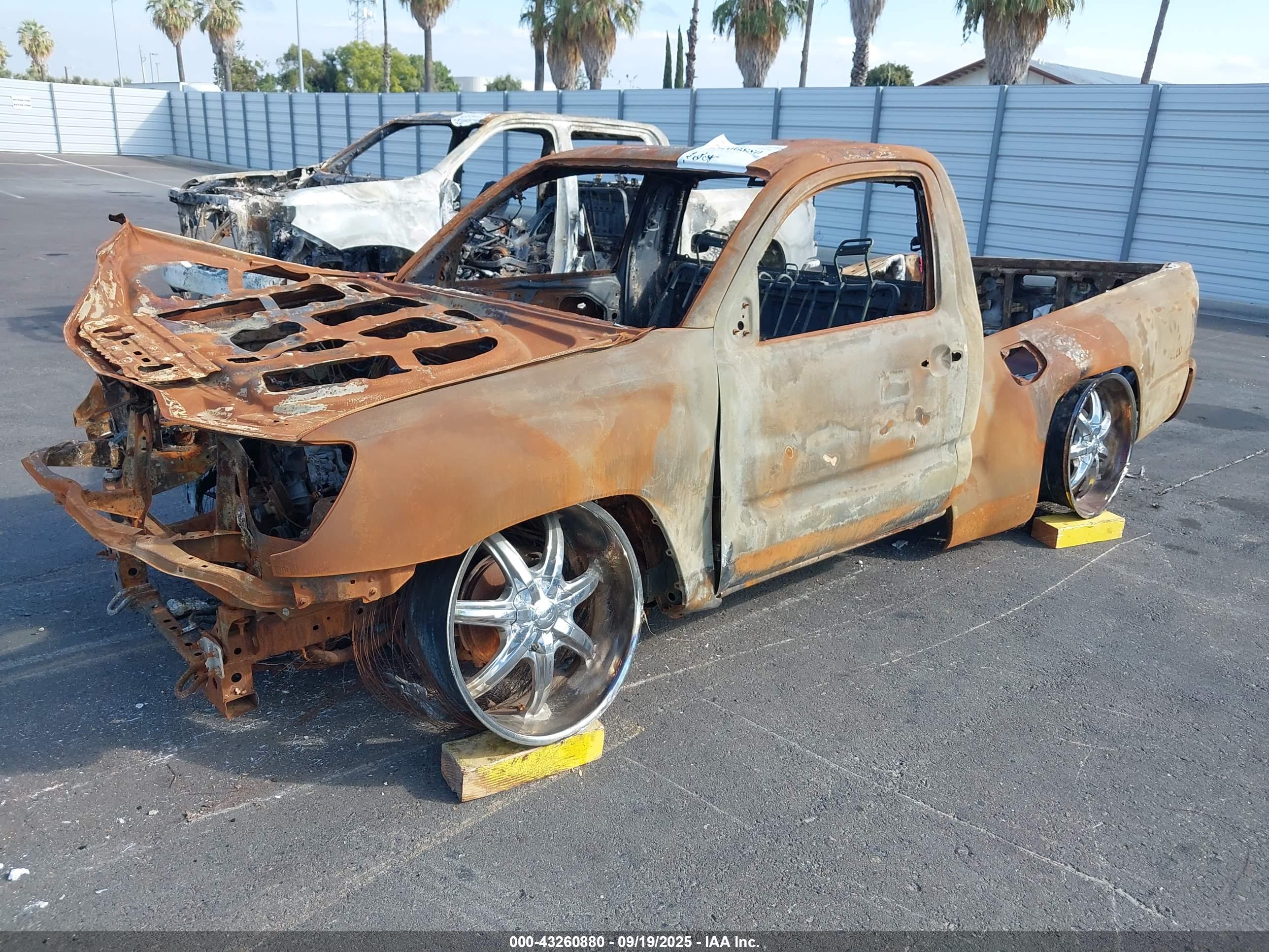 TOYOTA TACOMA image 2