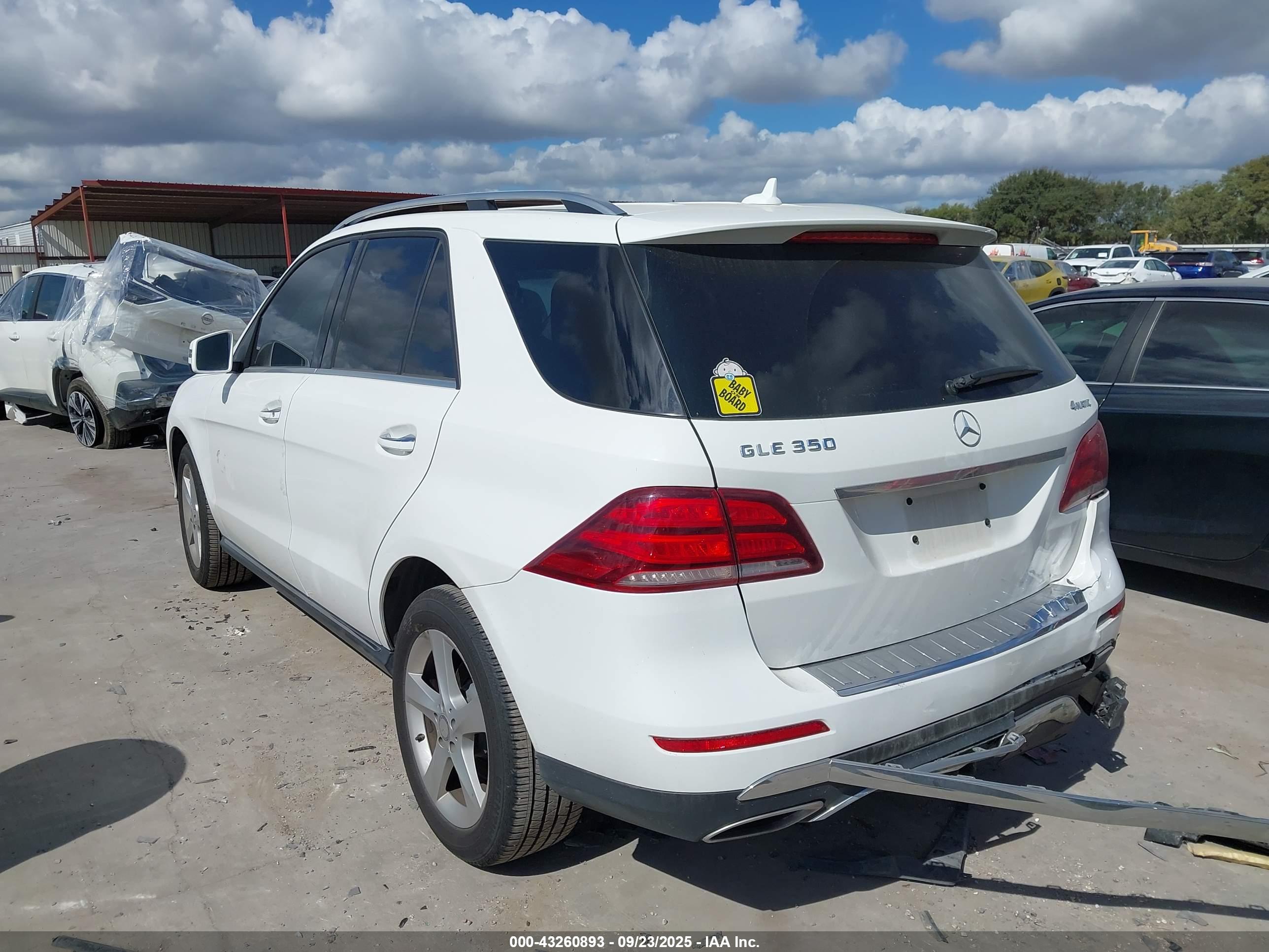 MERCEDES-BENZ GLE image 3