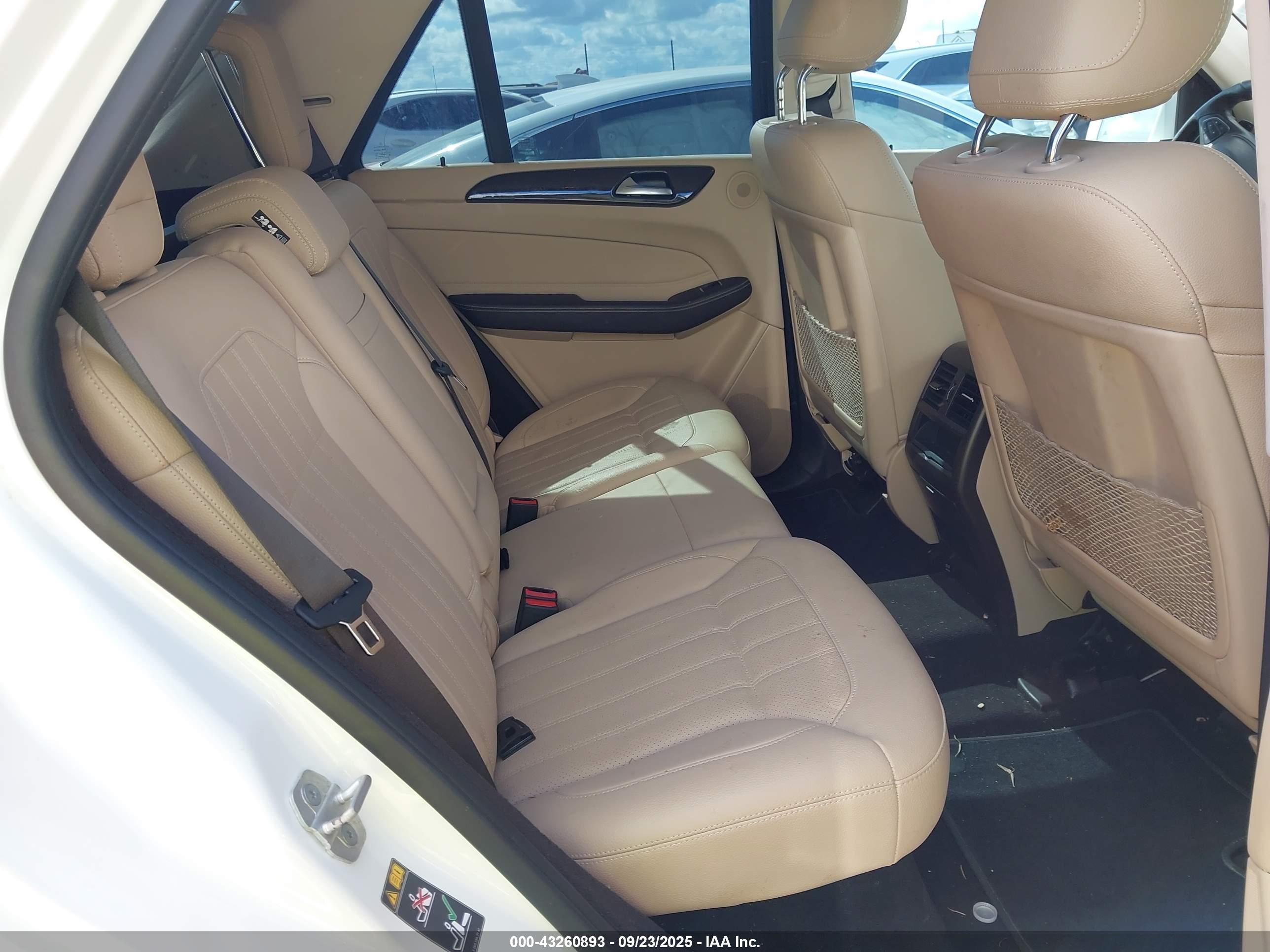 MERCEDES-BENZ GLE image 8