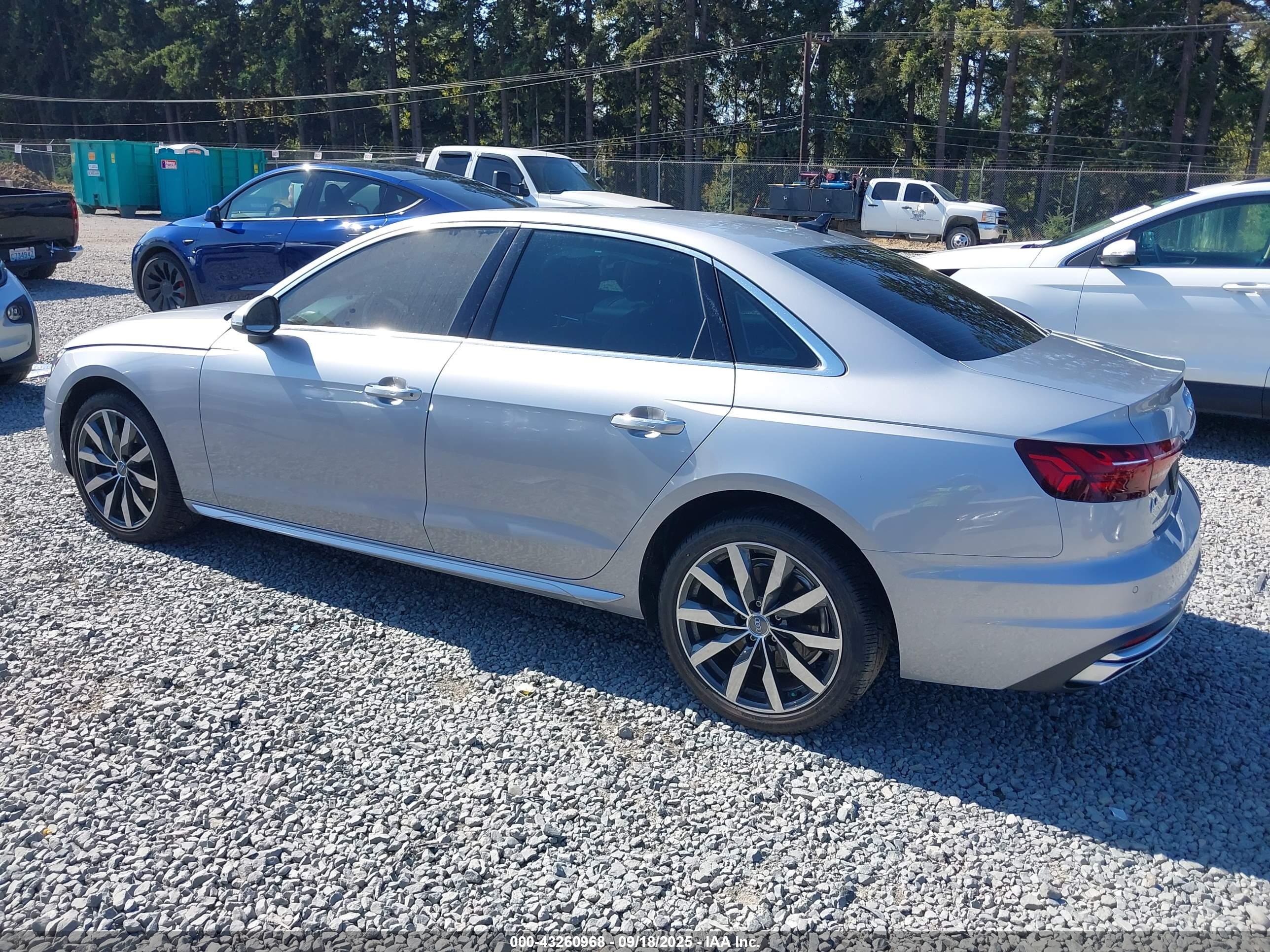 AUDI A4 image 3