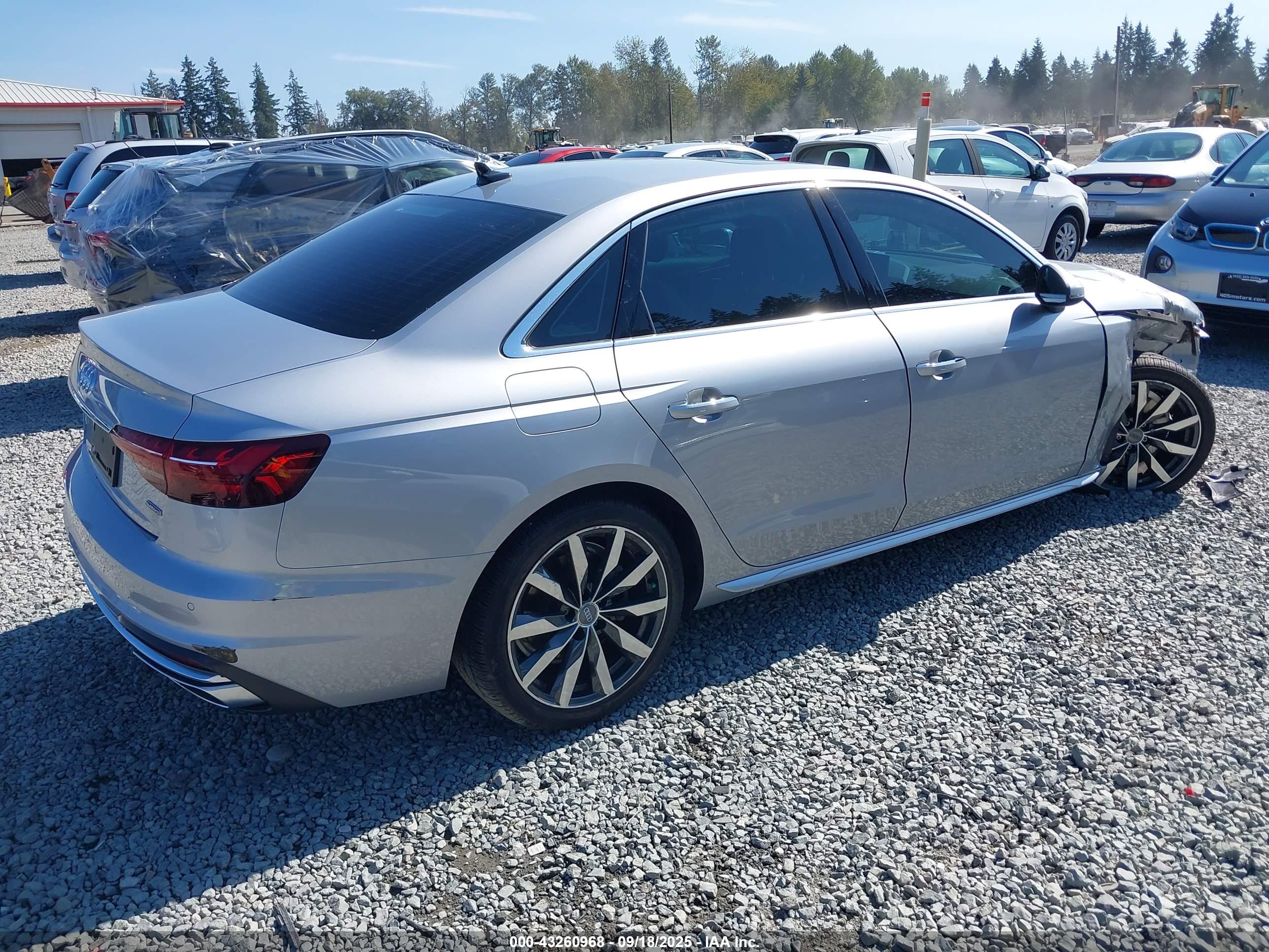 AUDI A4 image 4