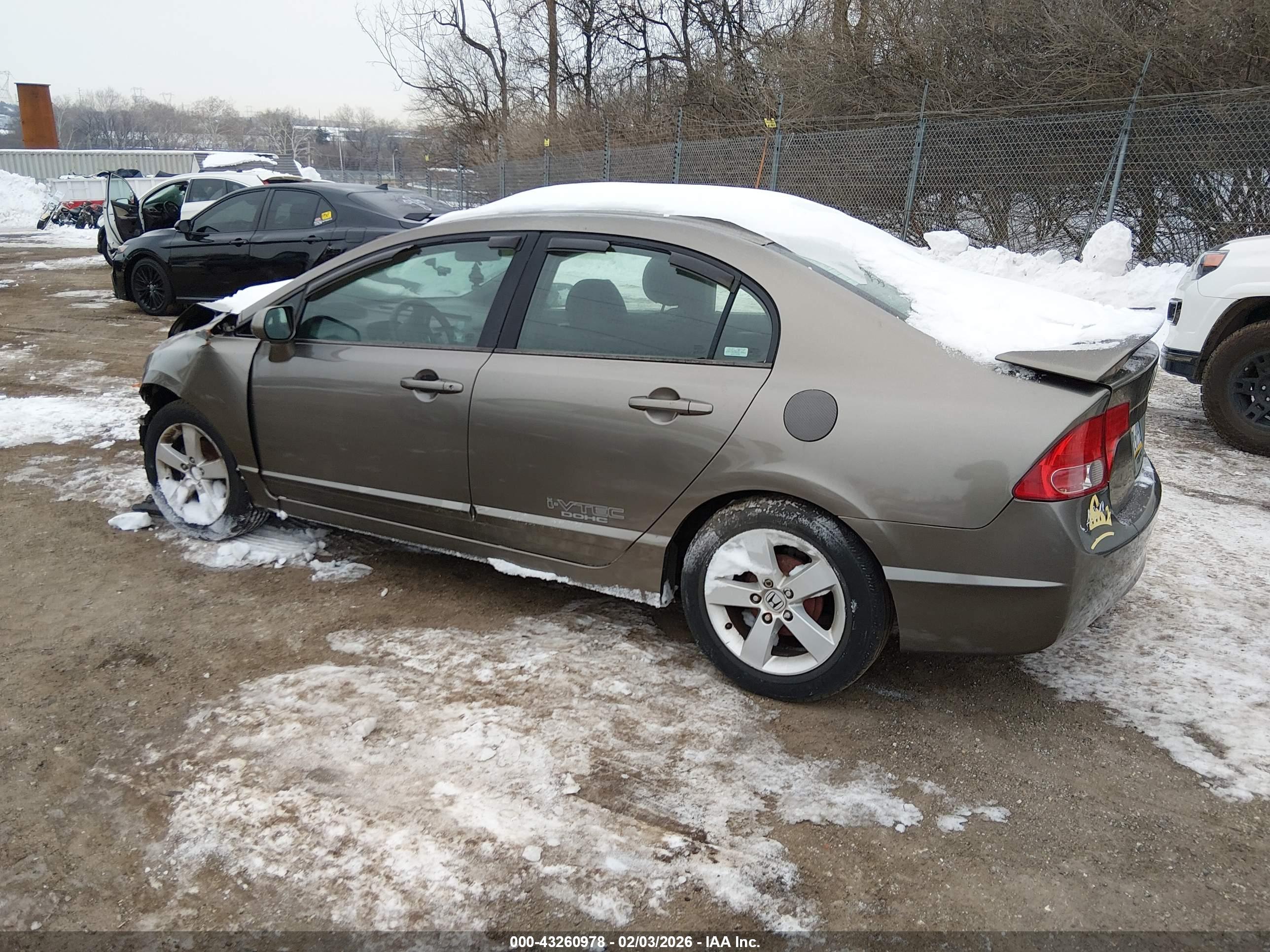 HONDA CIVIC image 3
