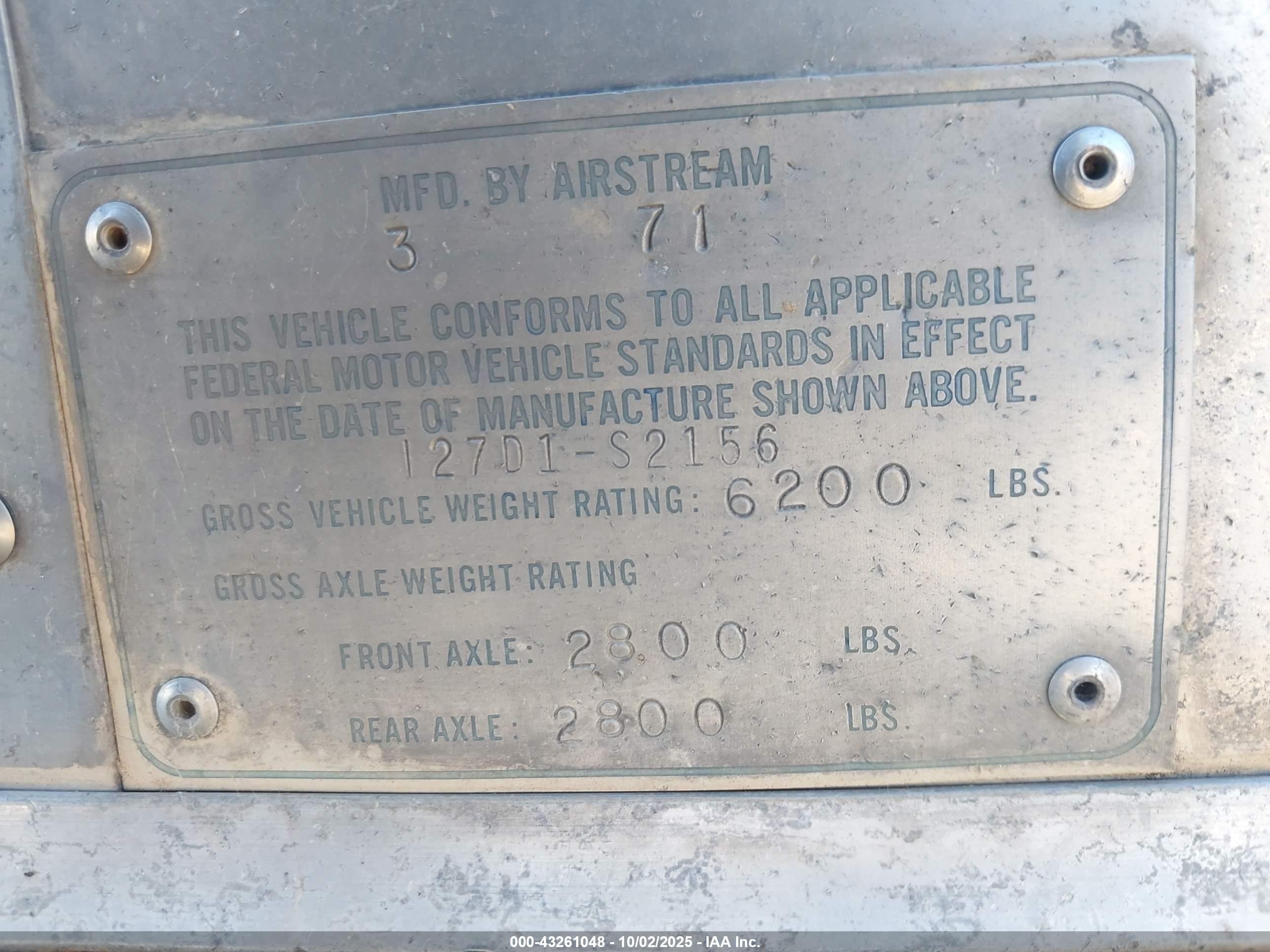 AIRSTREAM OVERLANDER image 9