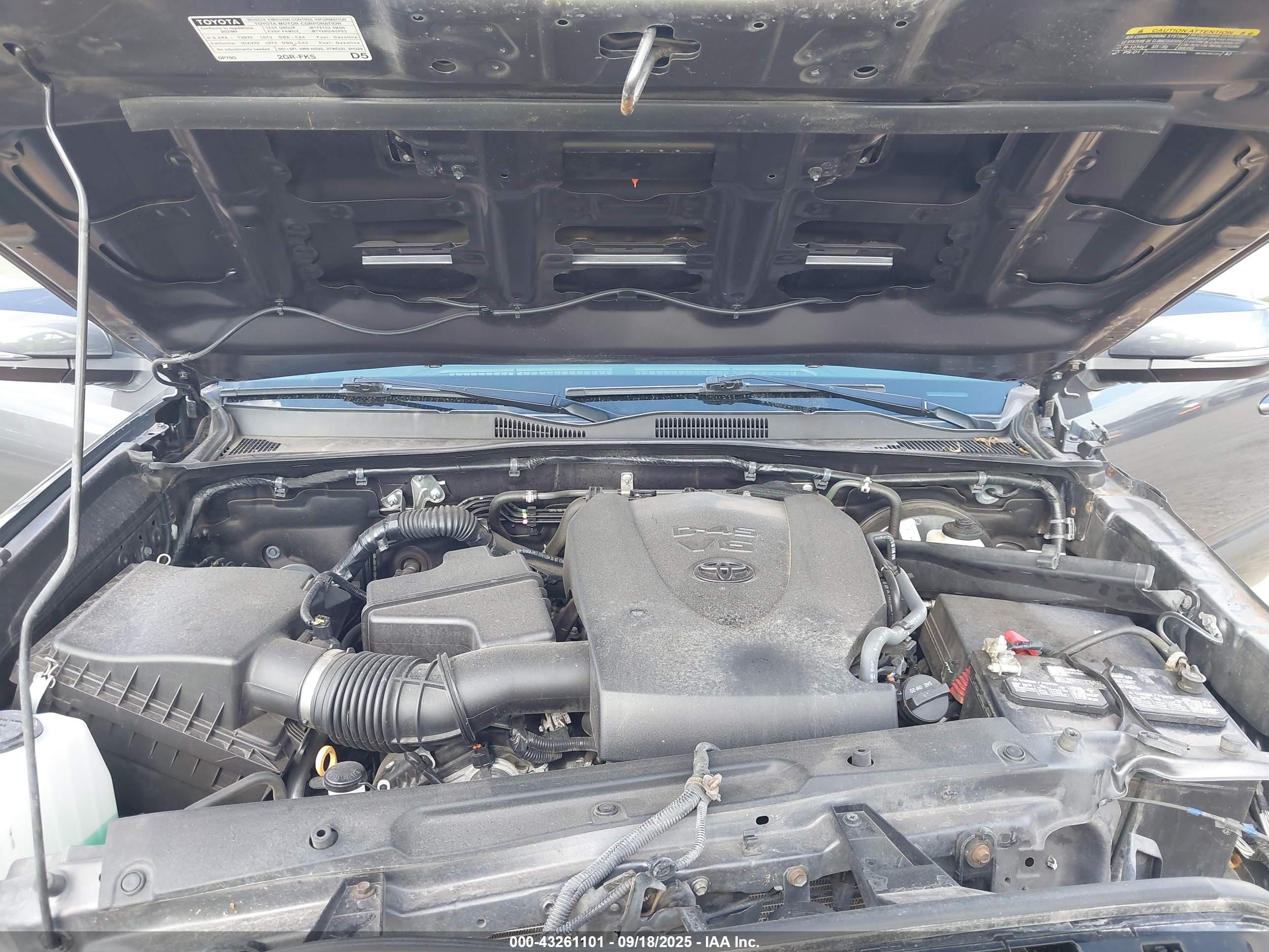 TOYOTA TACOMA image 10