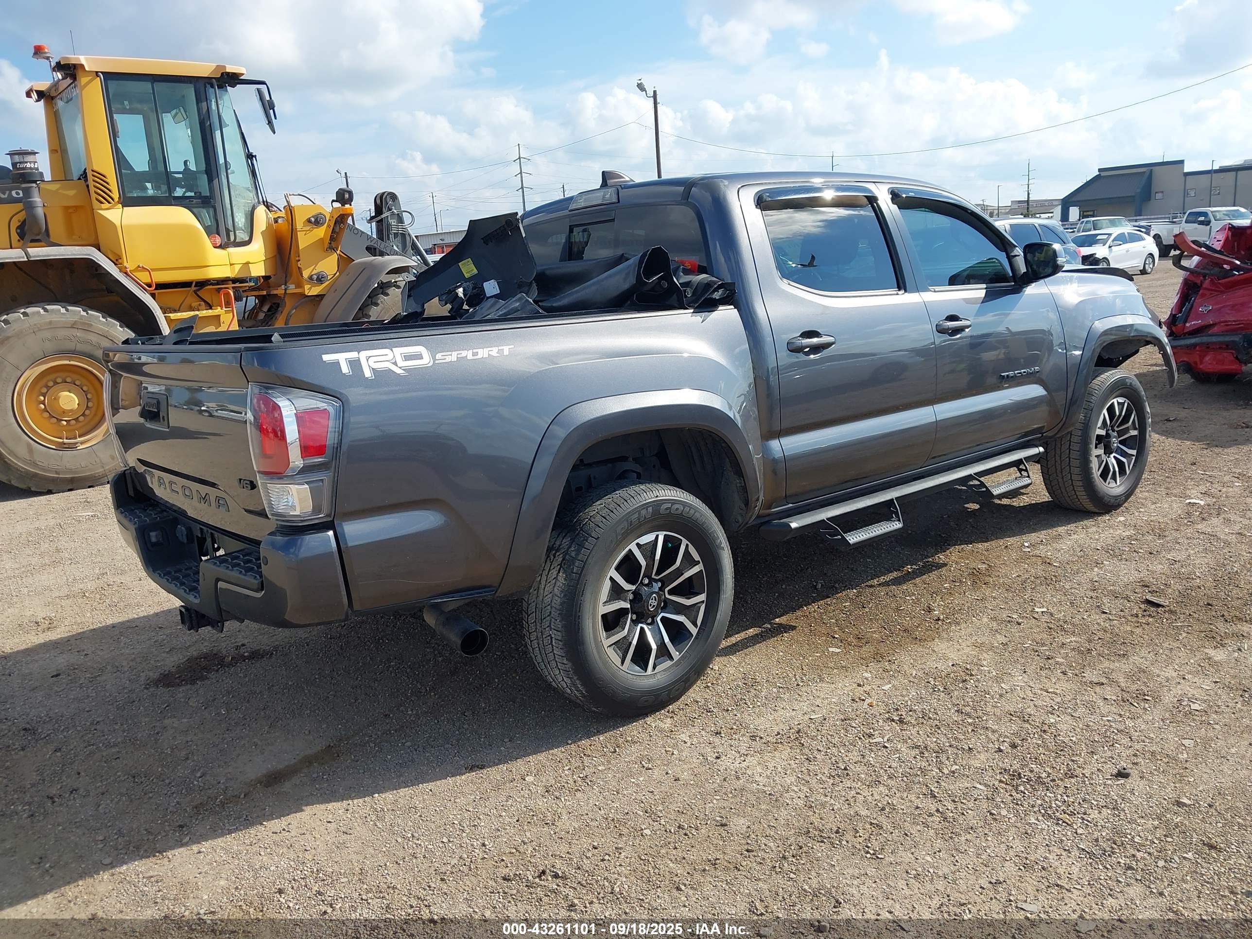TOYOTA TACOMA image 4