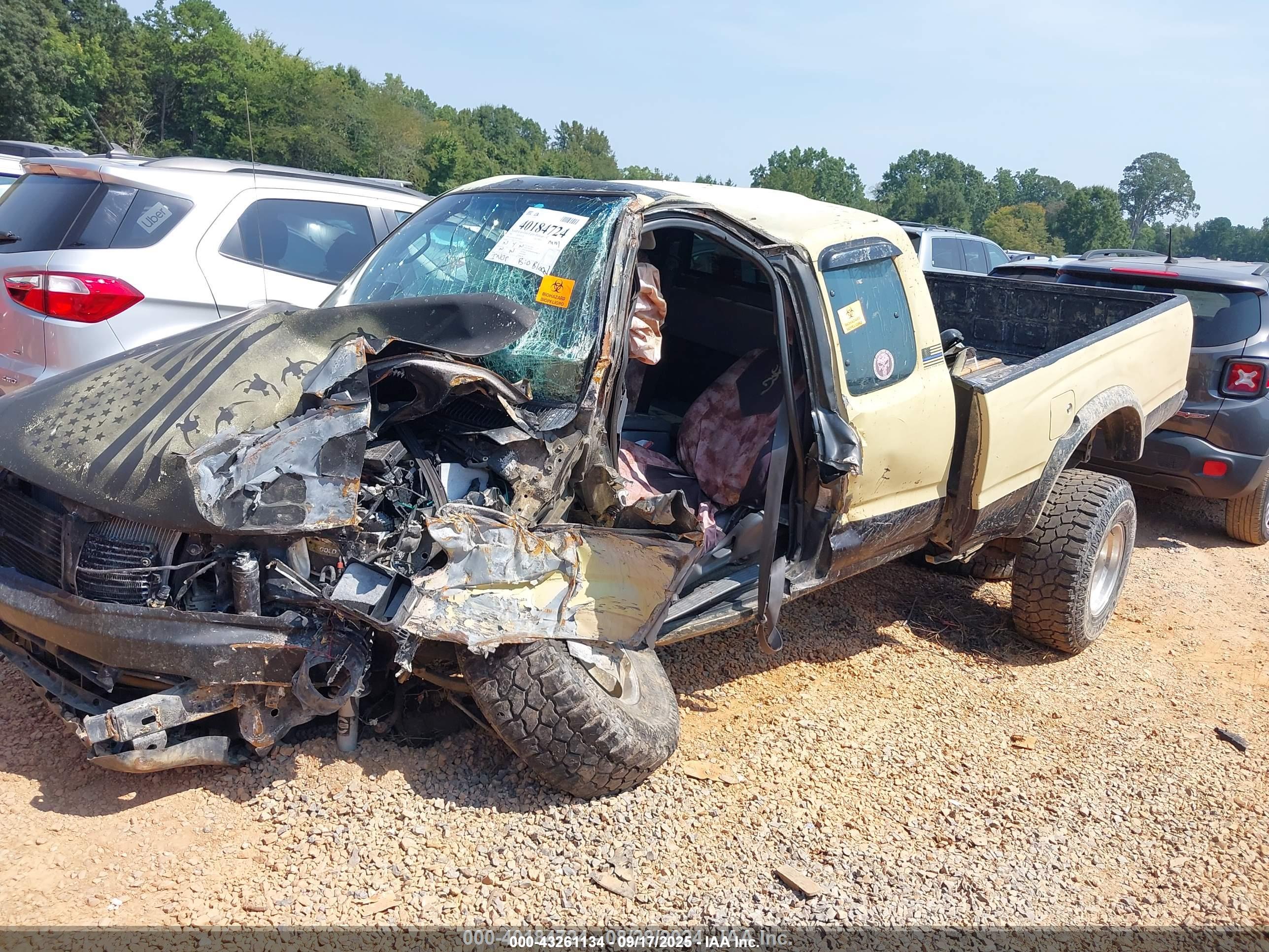 TOYOTA TACOMA image 2