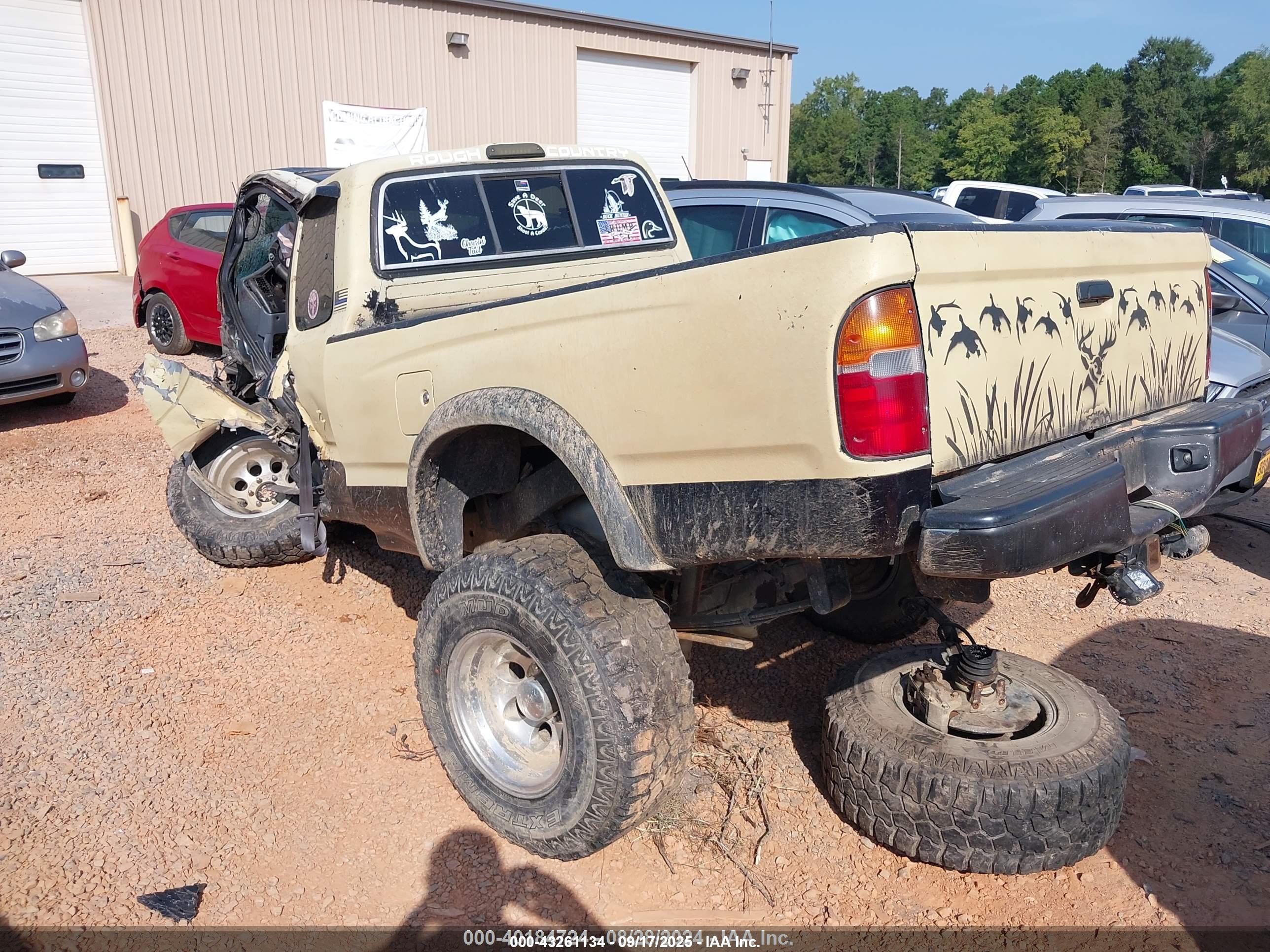 TOYOTA TACOMA image 3