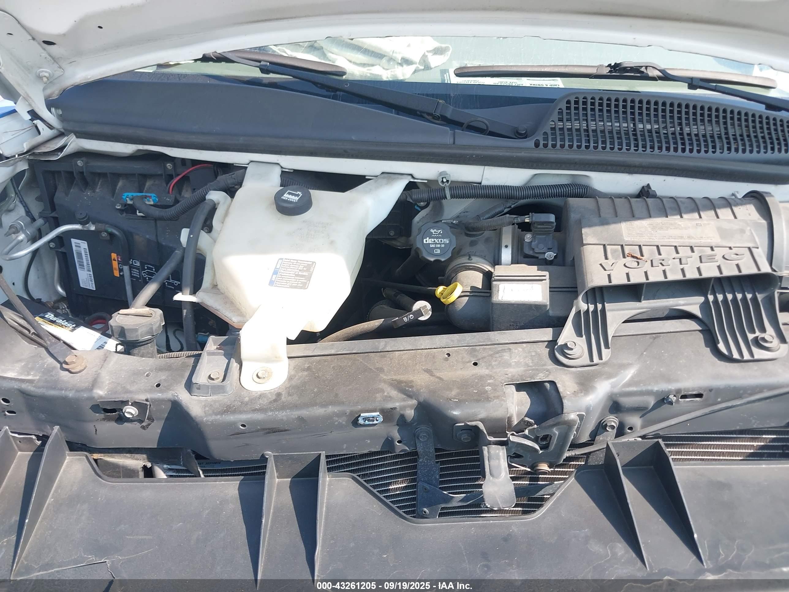 CHEVROLET EXPRESS image 10
