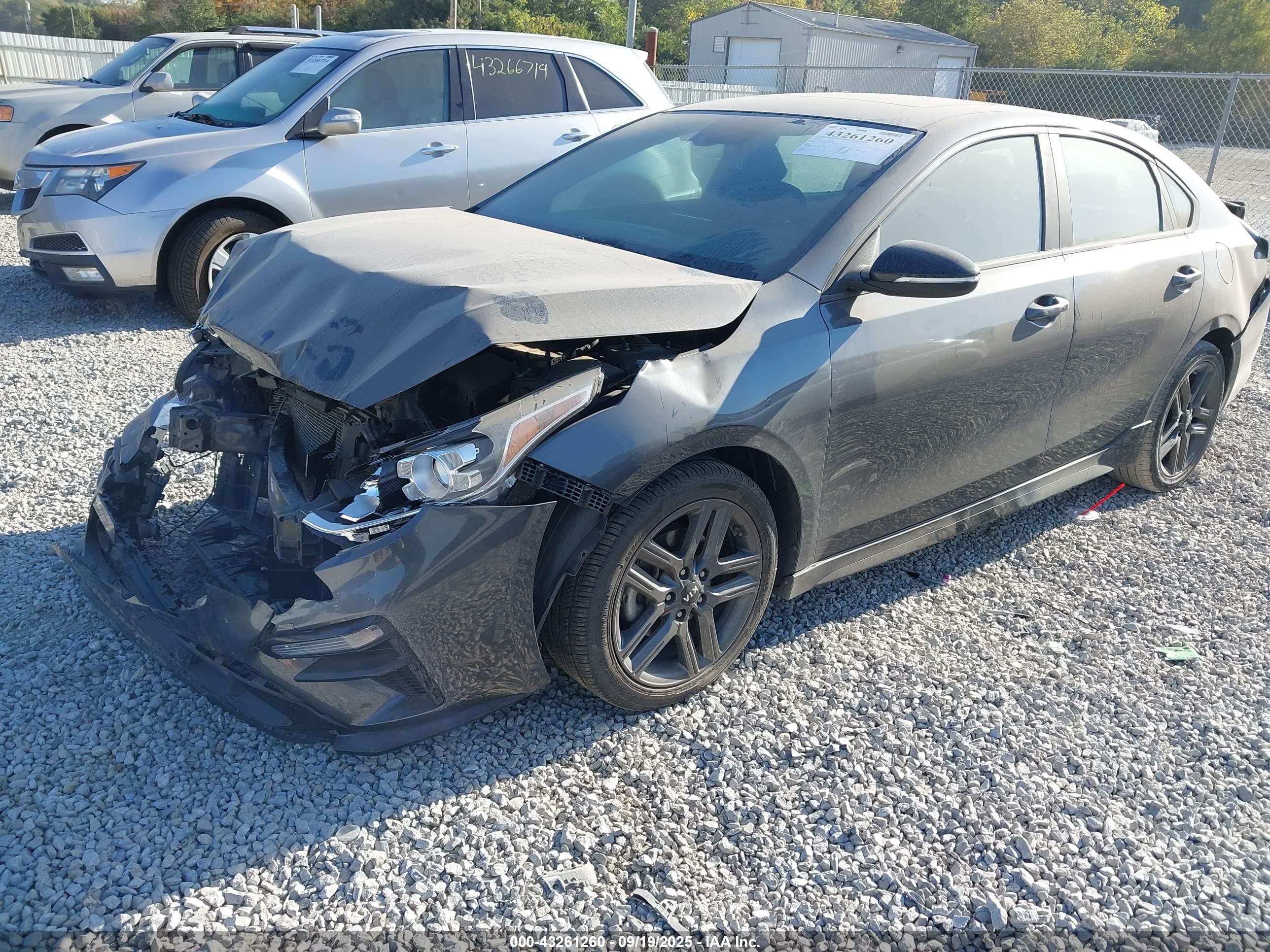 KIA FORTE image 2