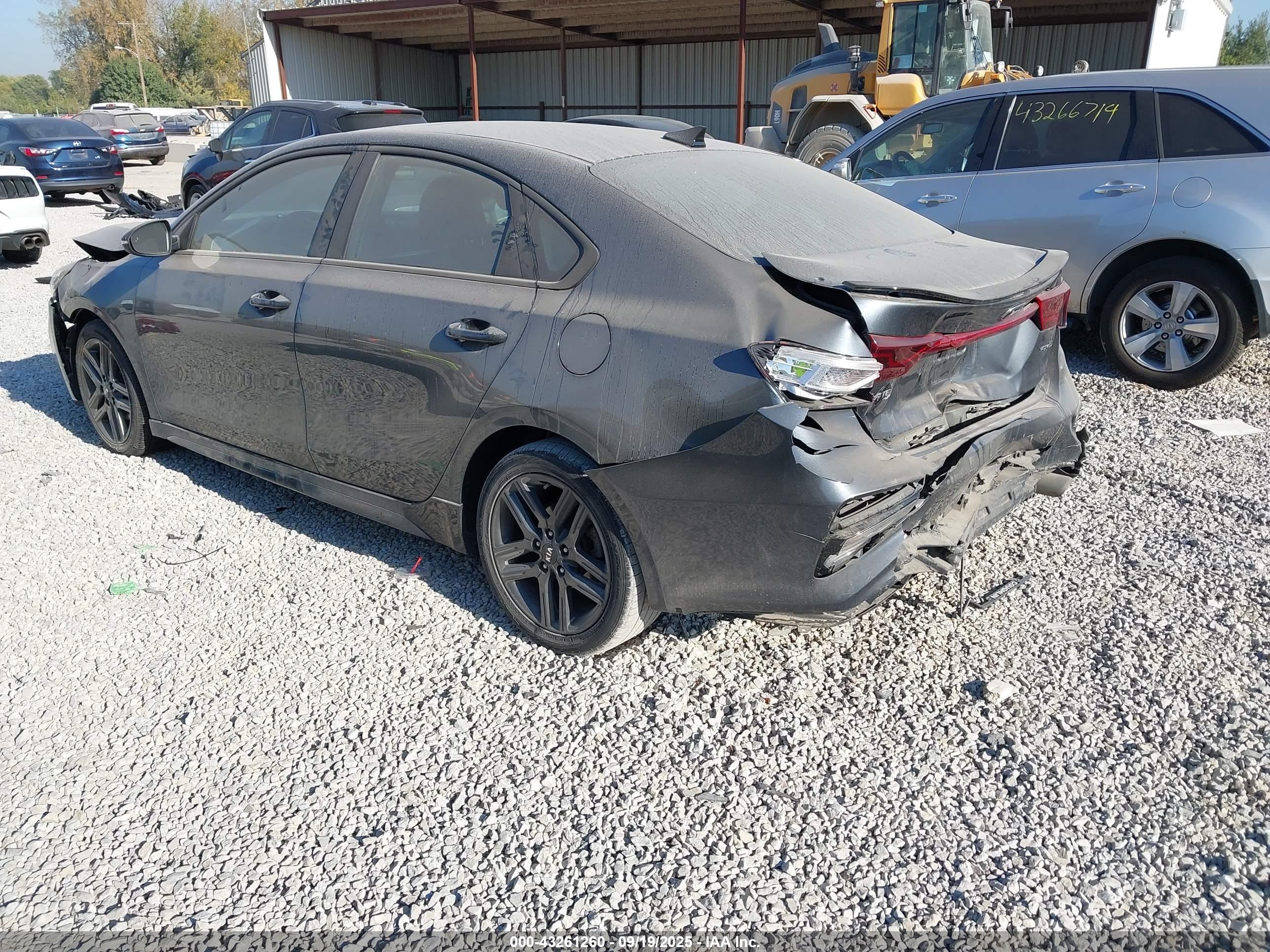 KIA FORTE image 3