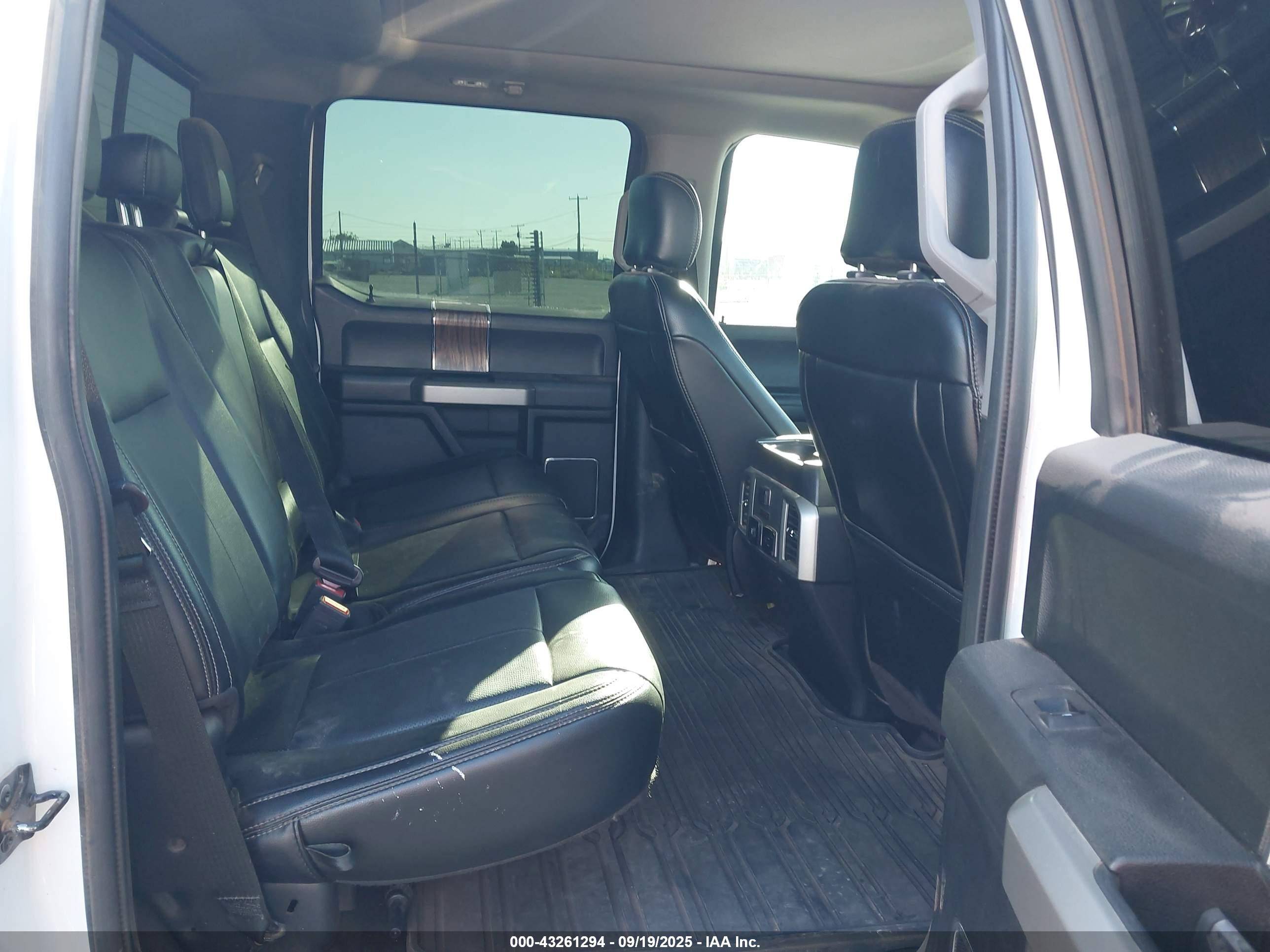 FORD F-150 image 8