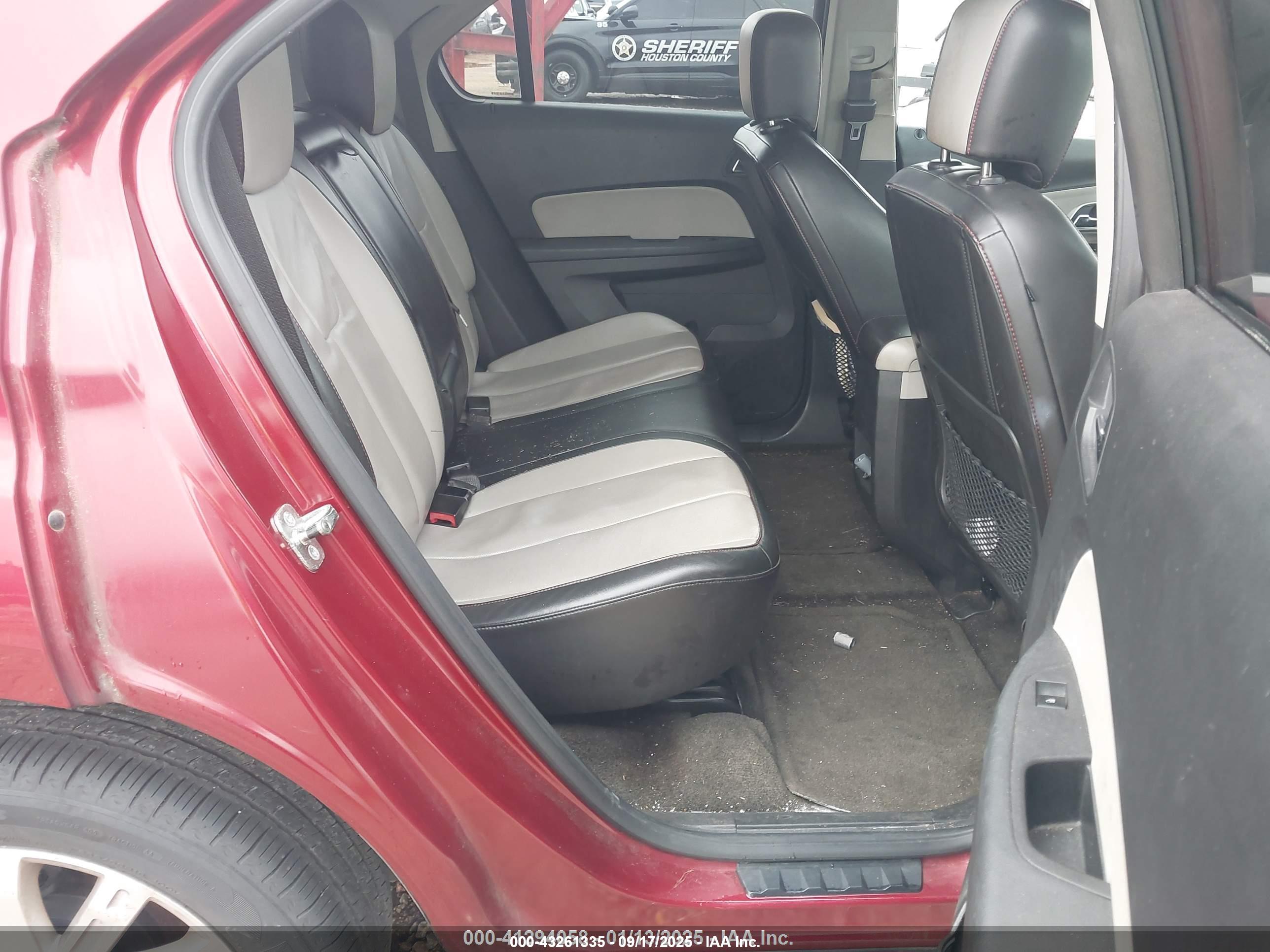 CHEVROLET EQUINOX image 8