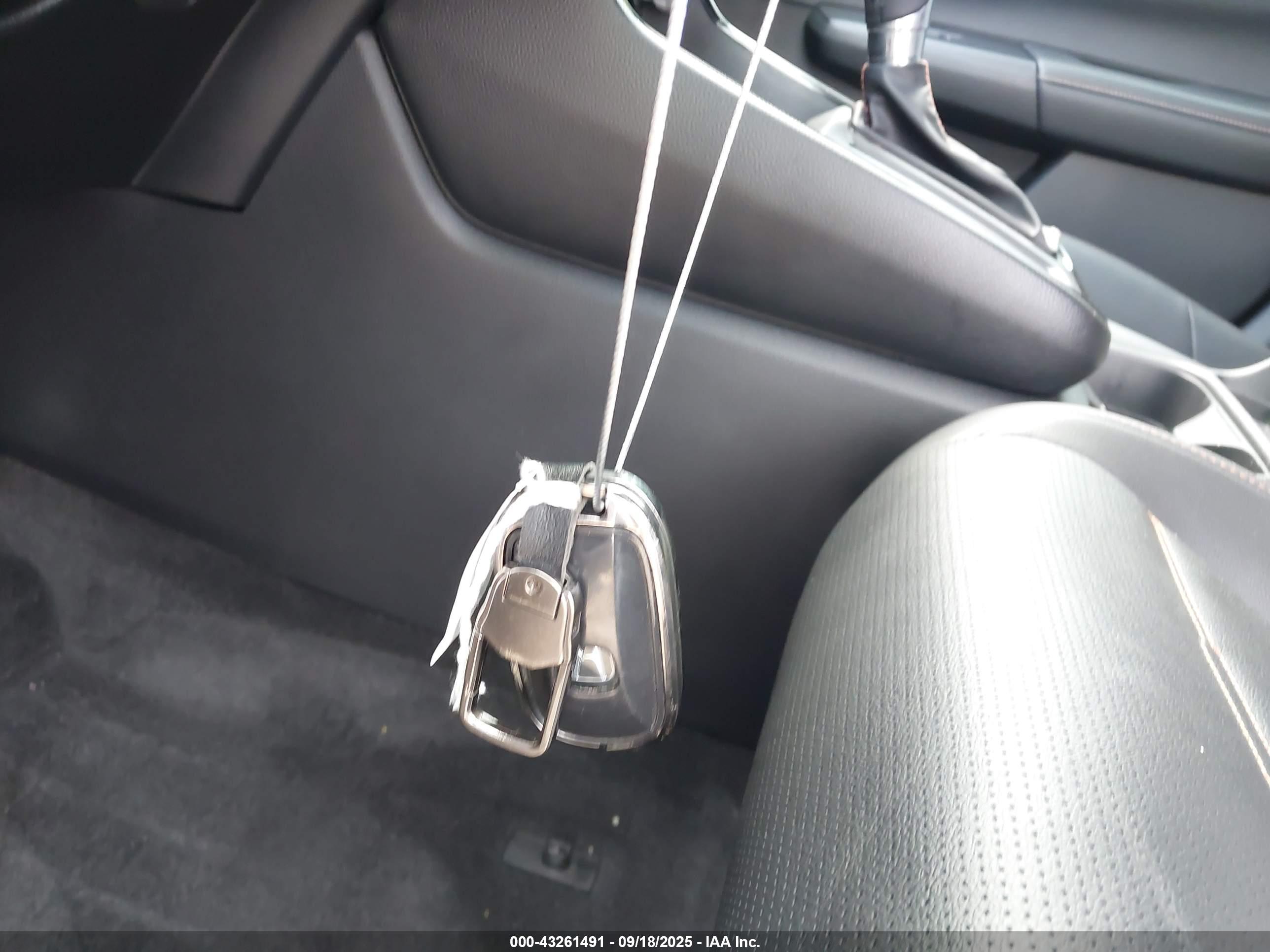 HONDA CR-V image 11