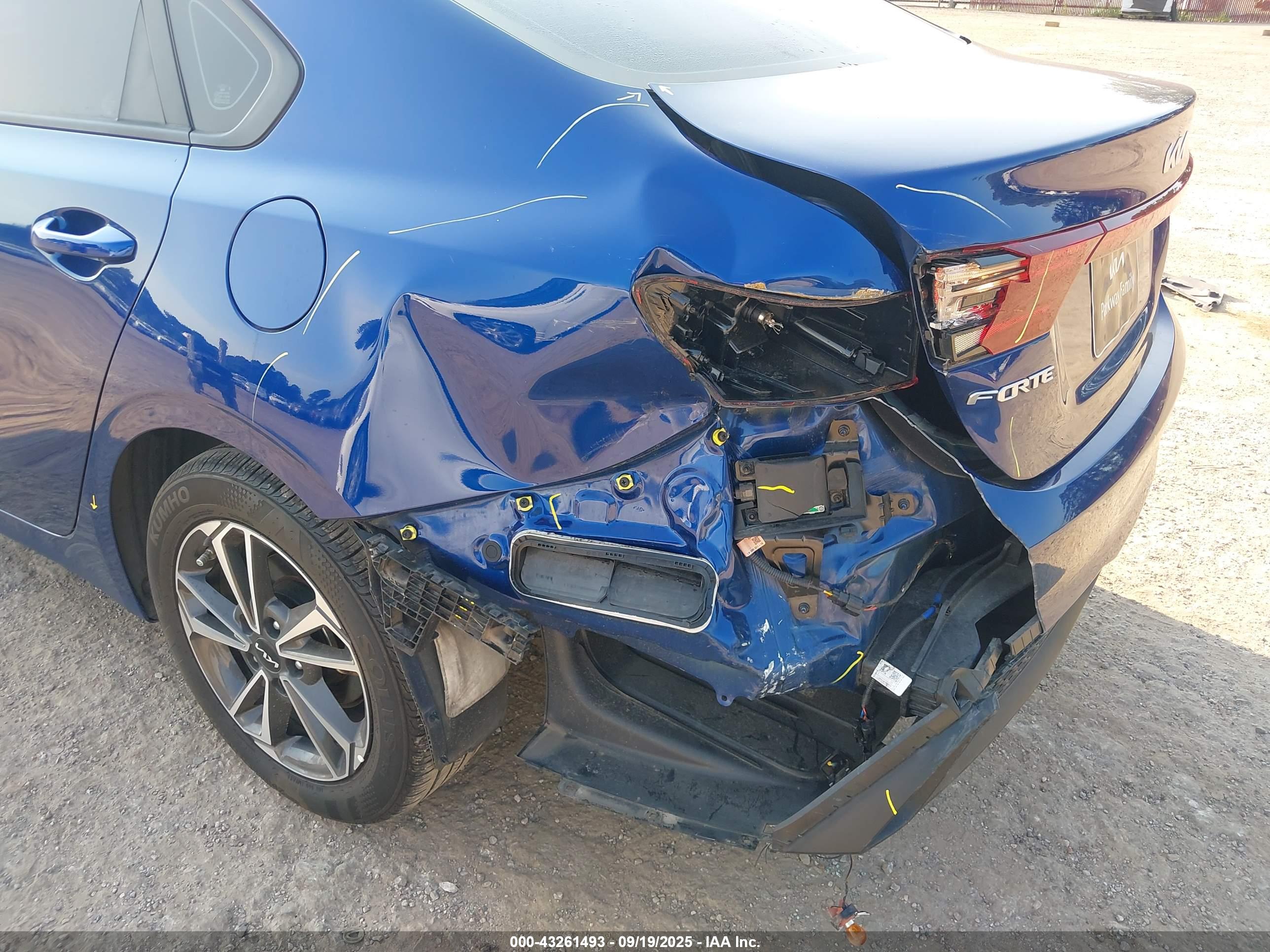 KIA FORTE image 6
