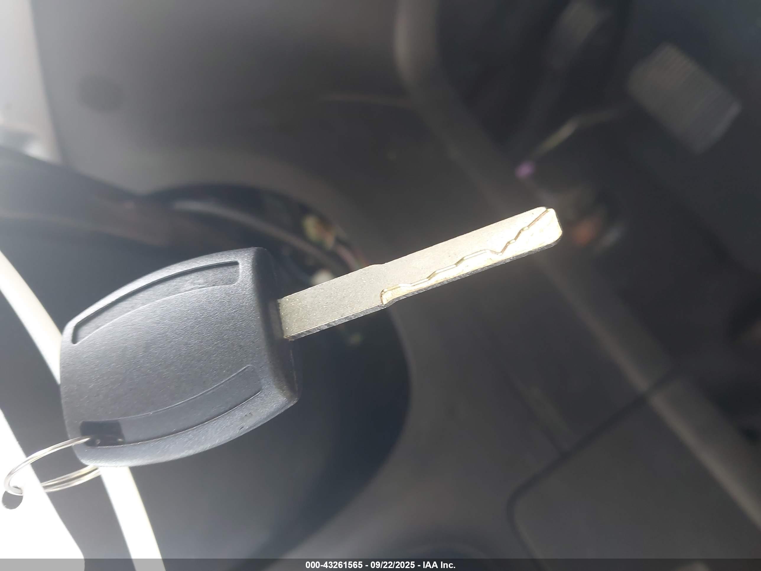 FORD ESCAPE image 11