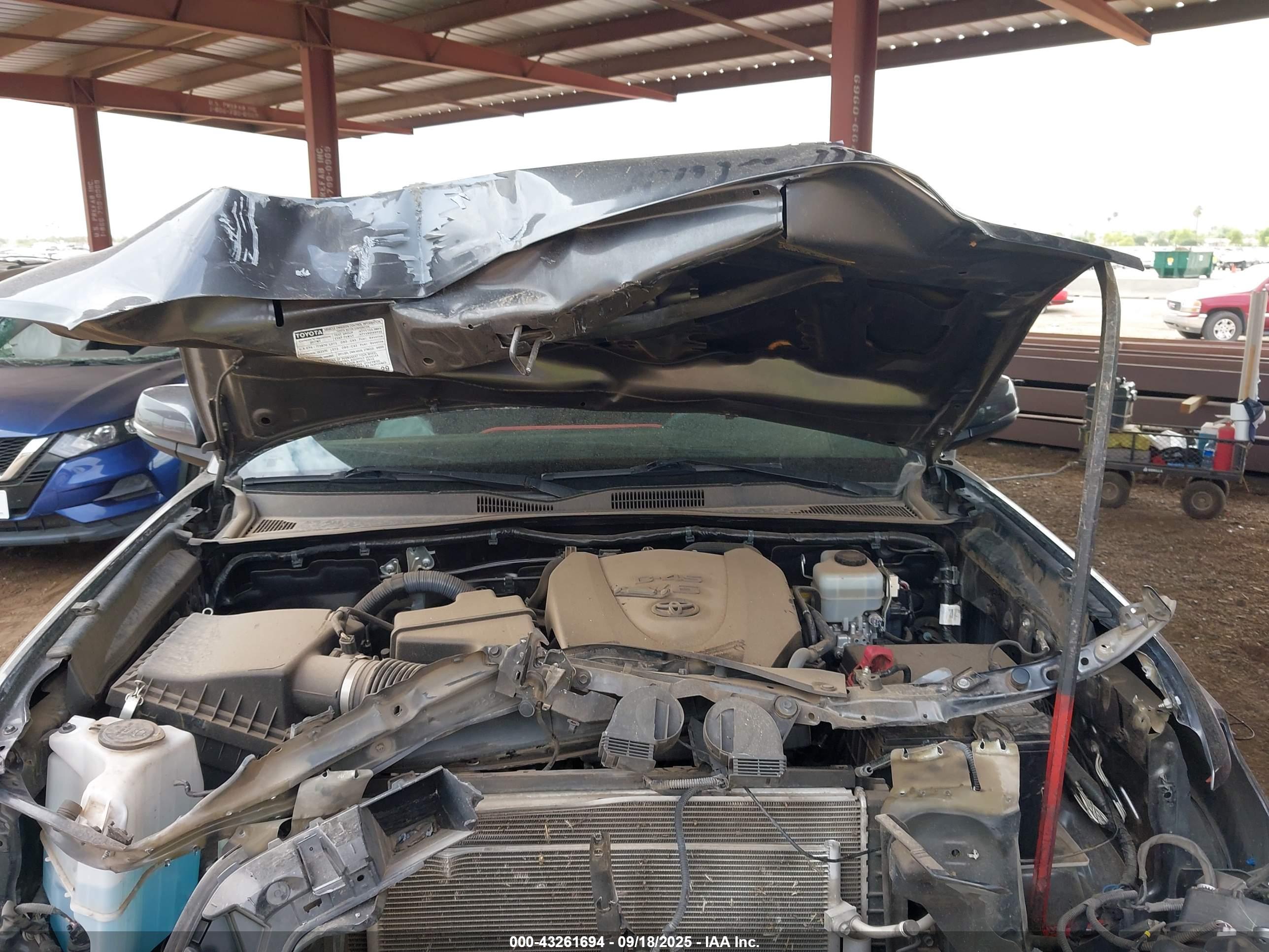 TOYOTA TACOMA image 10