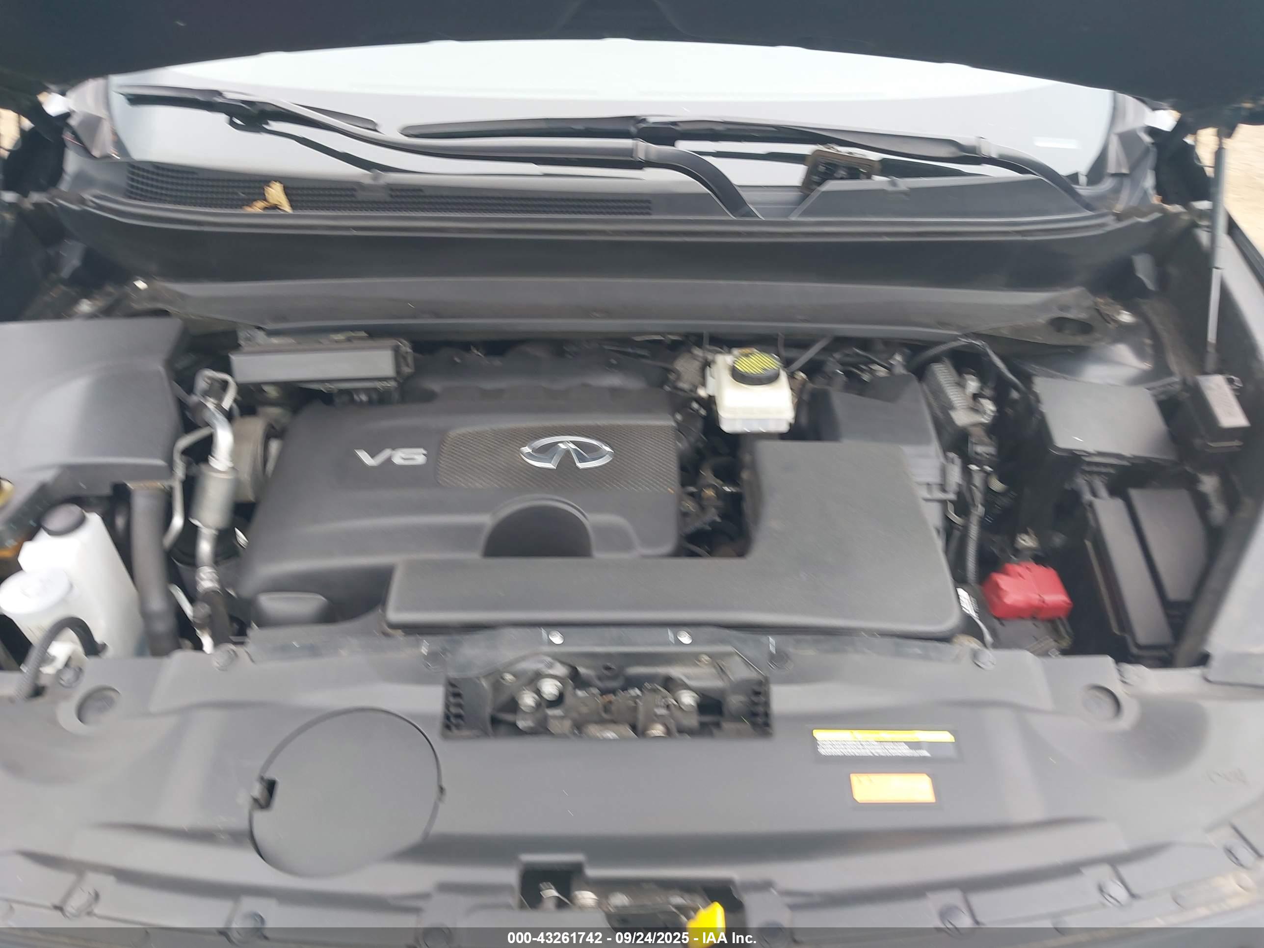 INFINITI QX60 image 10