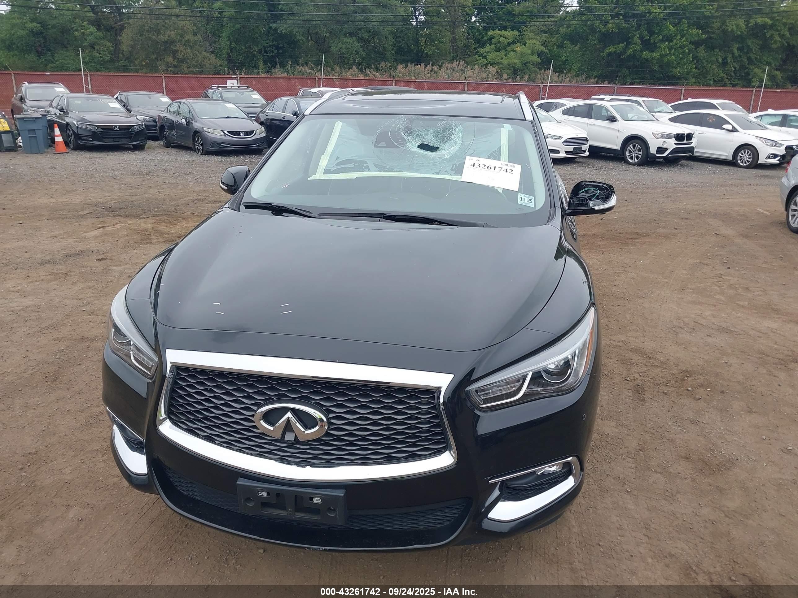 INFINITI QX60 image 6