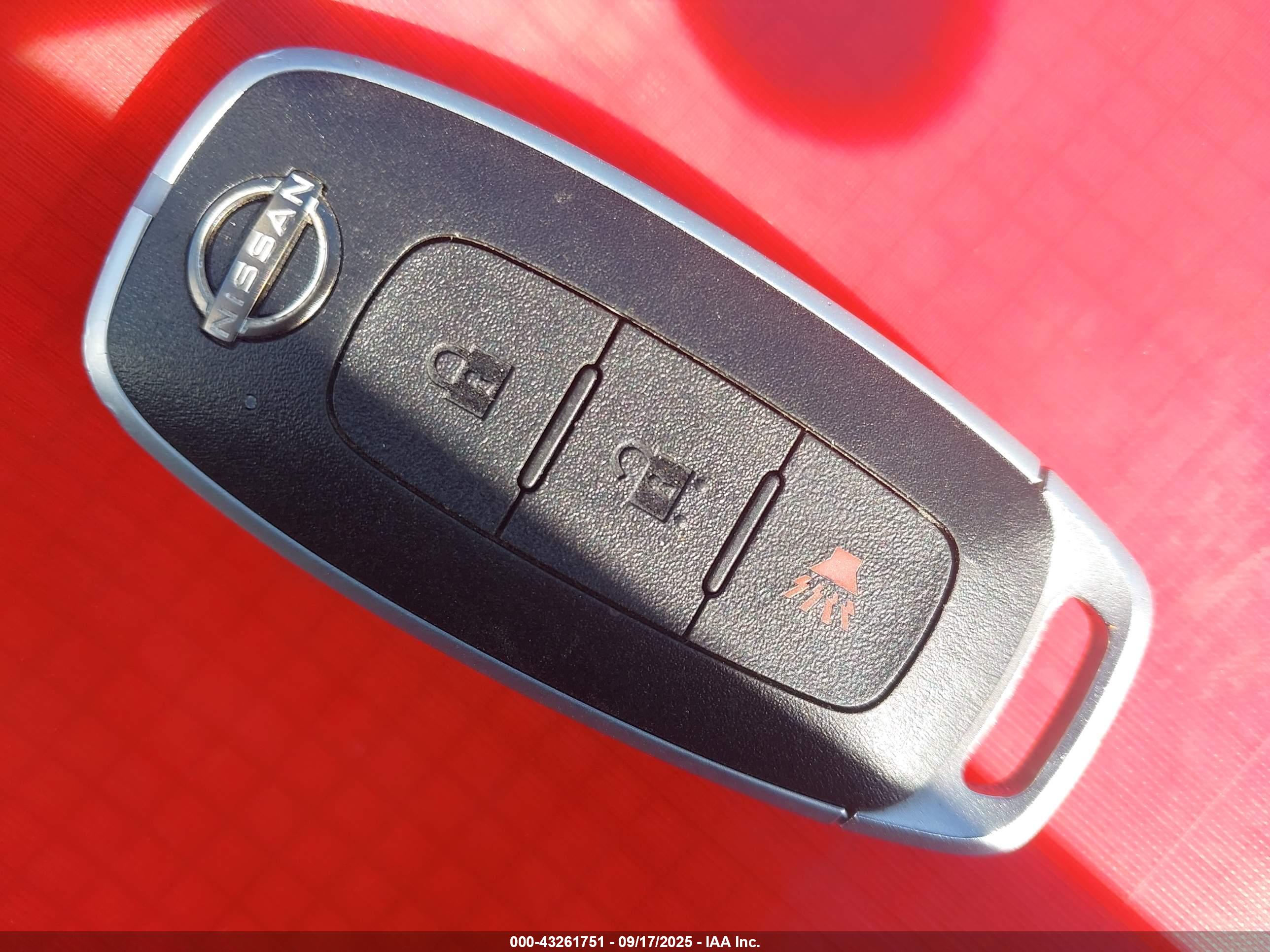 NISSAN ARIYA image 11