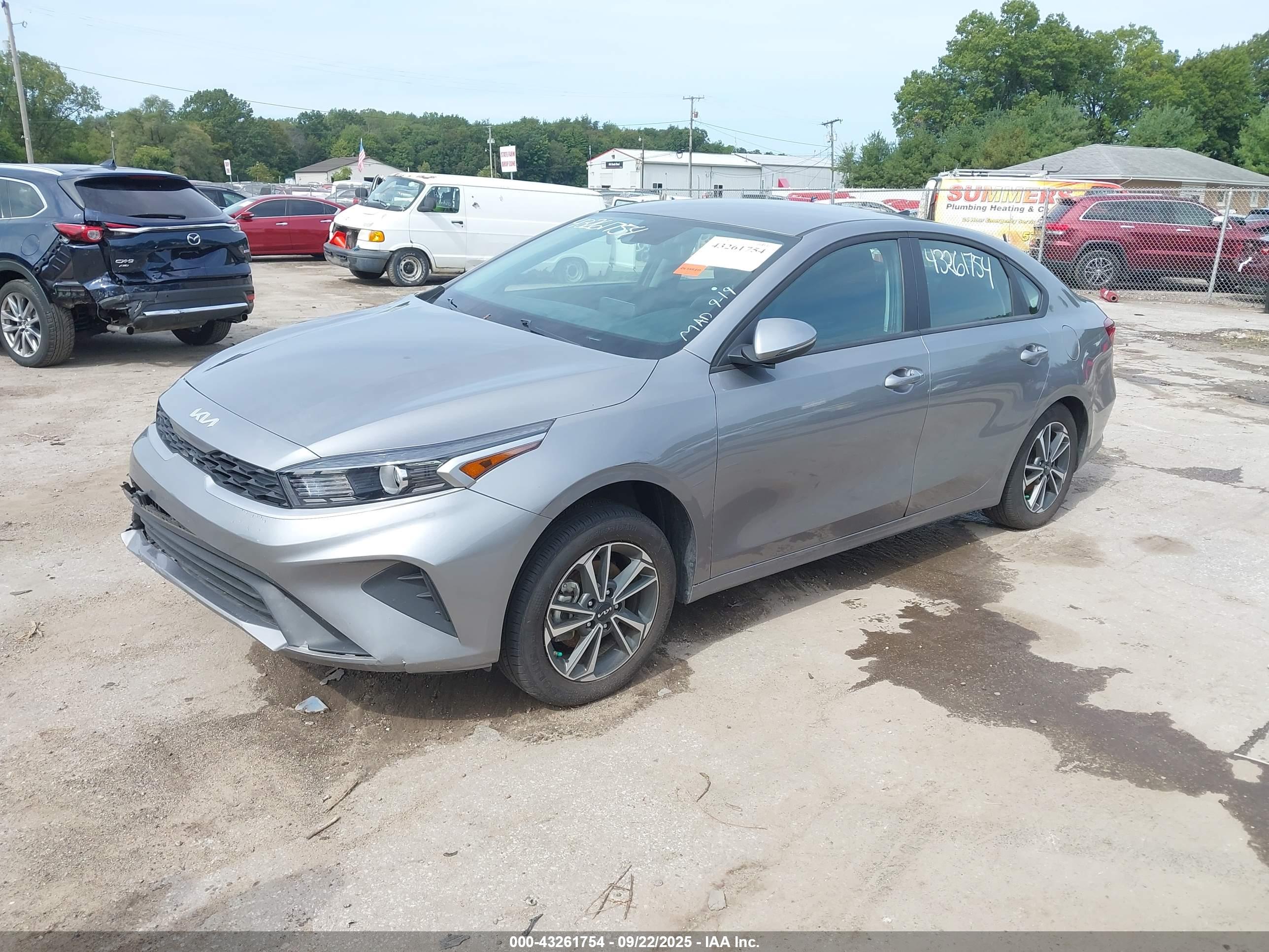 KIA FORTE image 2