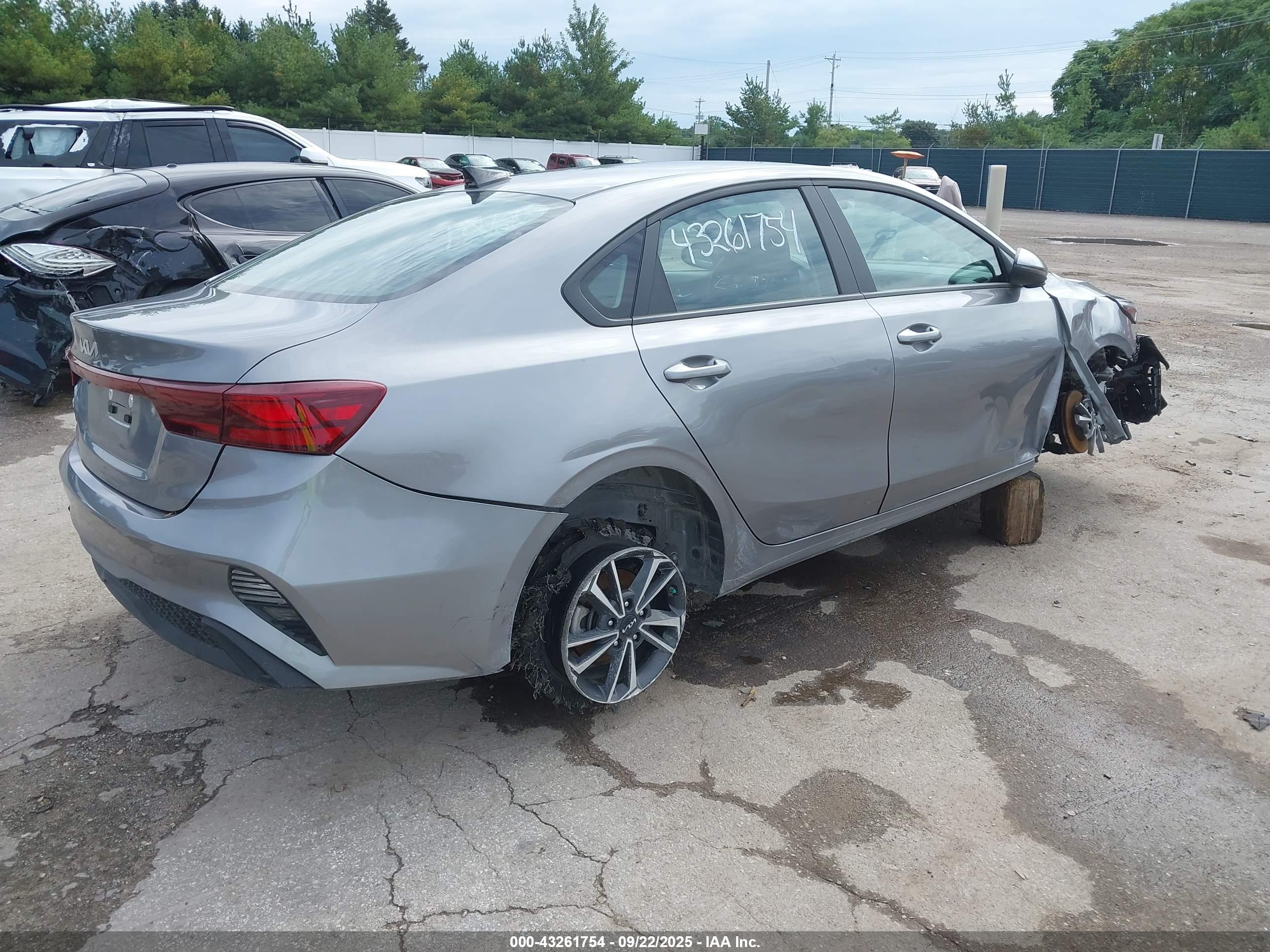 KIA FORTE image 4