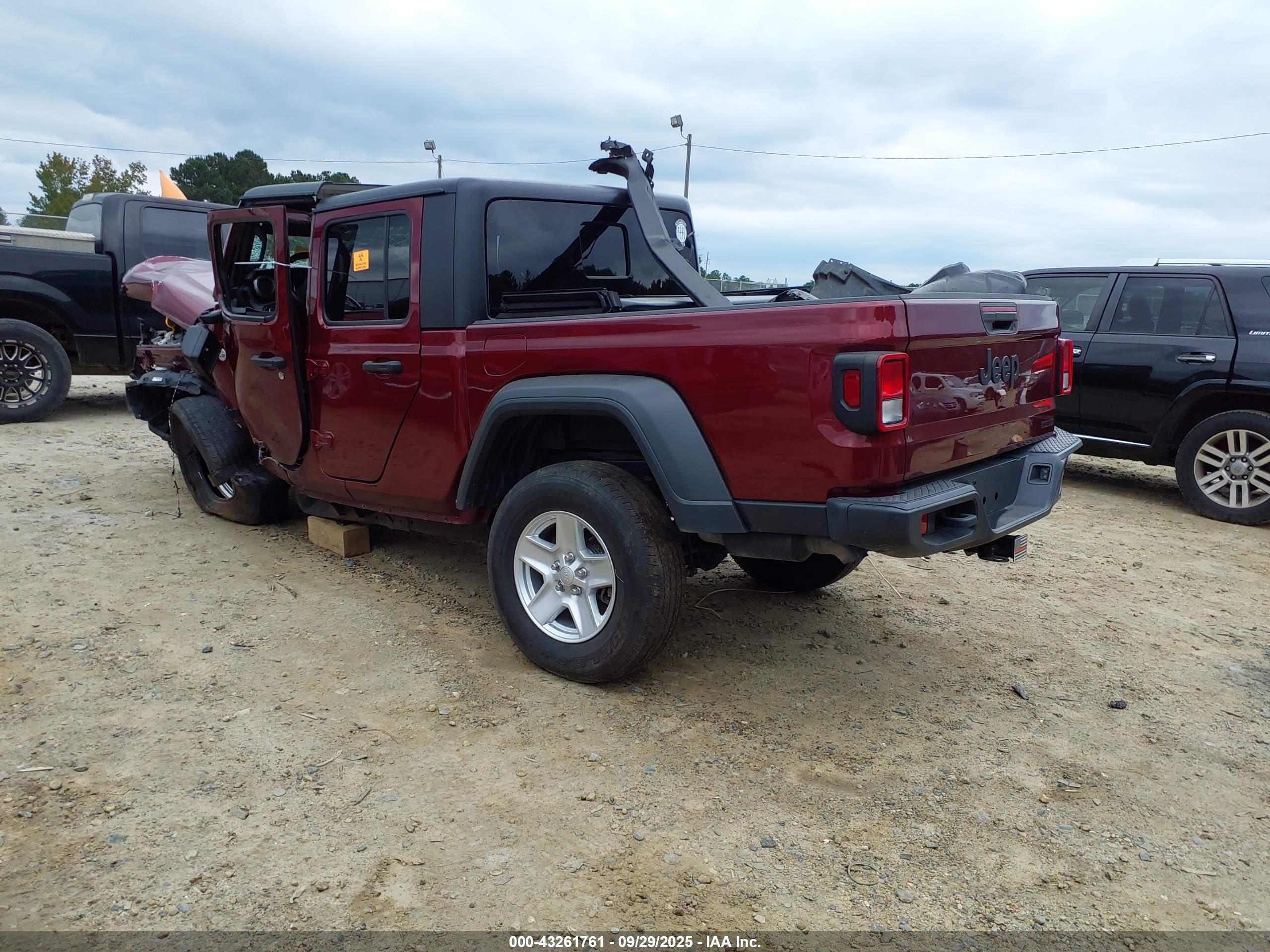 JEEP GLADIATOR image 3