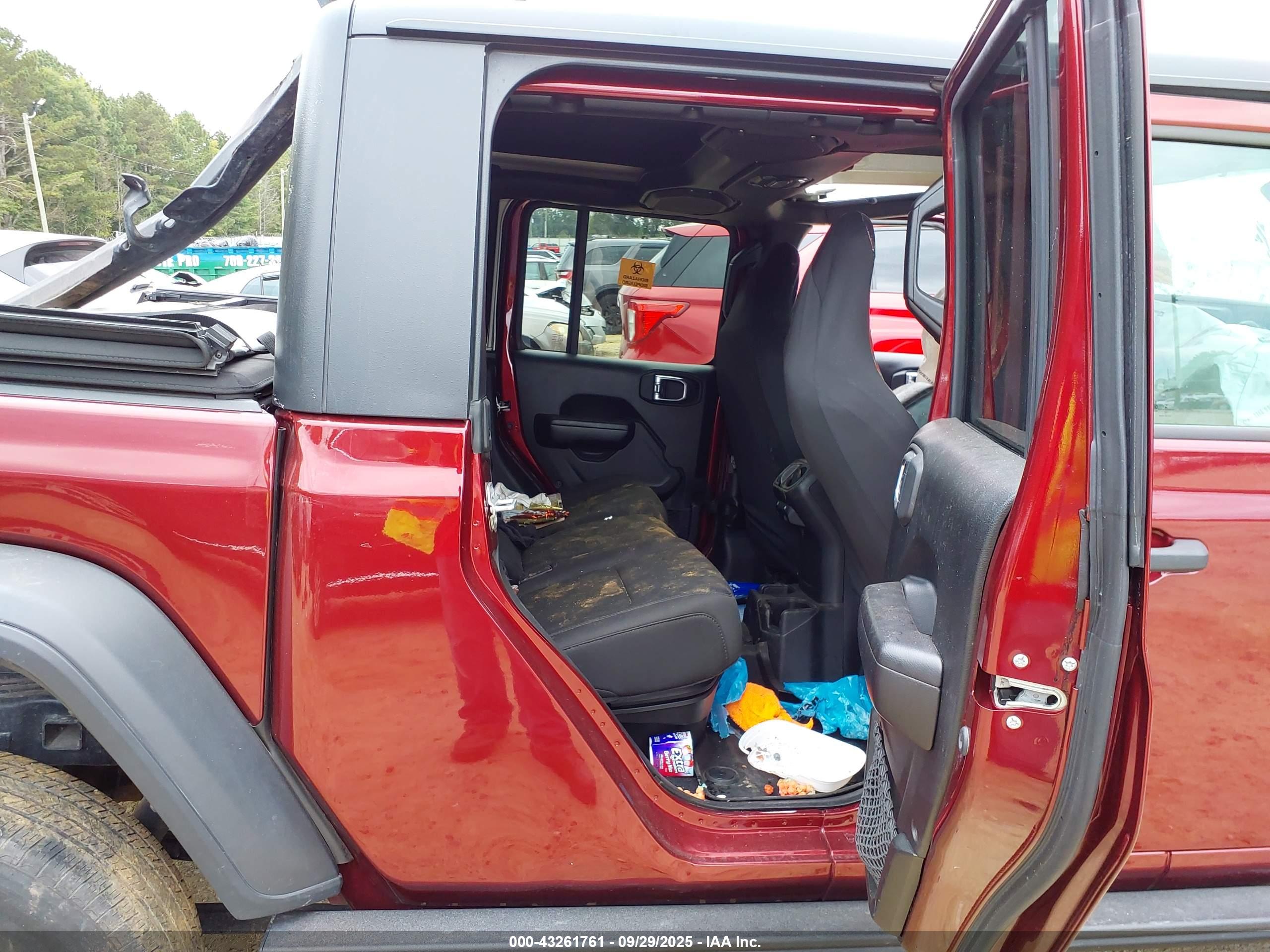 JEEP GLADIATOR image 8