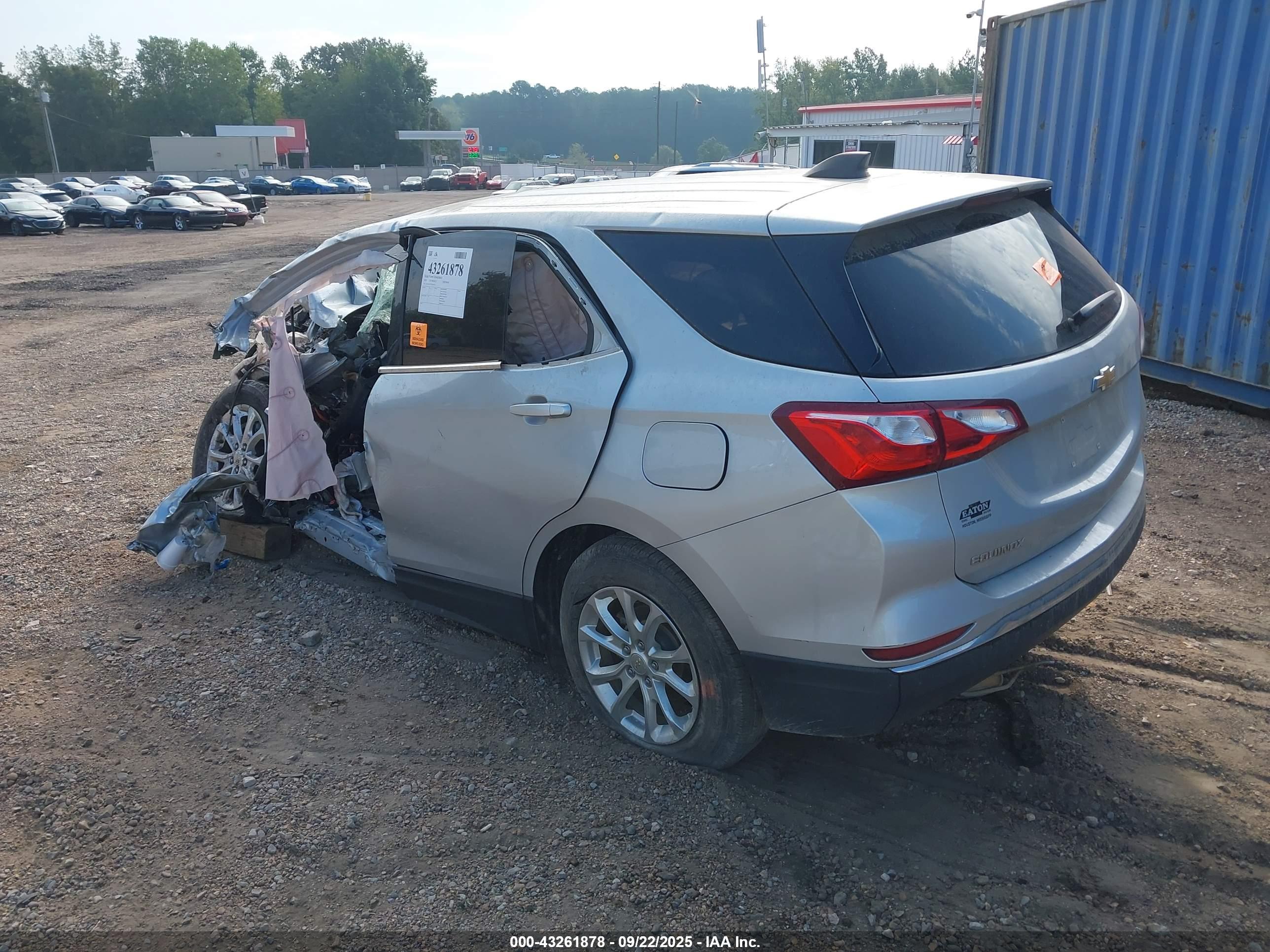 CHEVROLET EQUINOX image 3