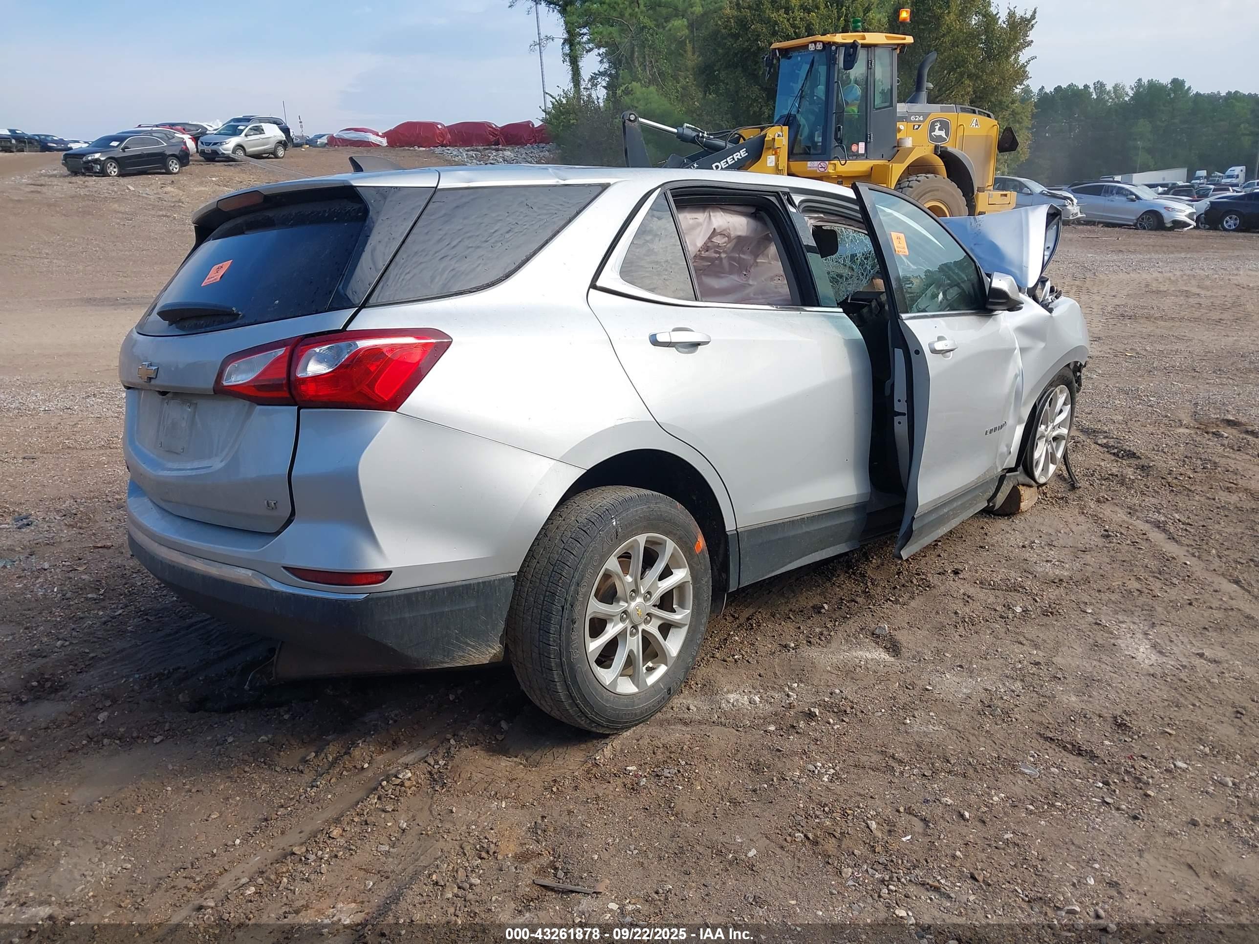CHEVROLET EQUINOX image 4