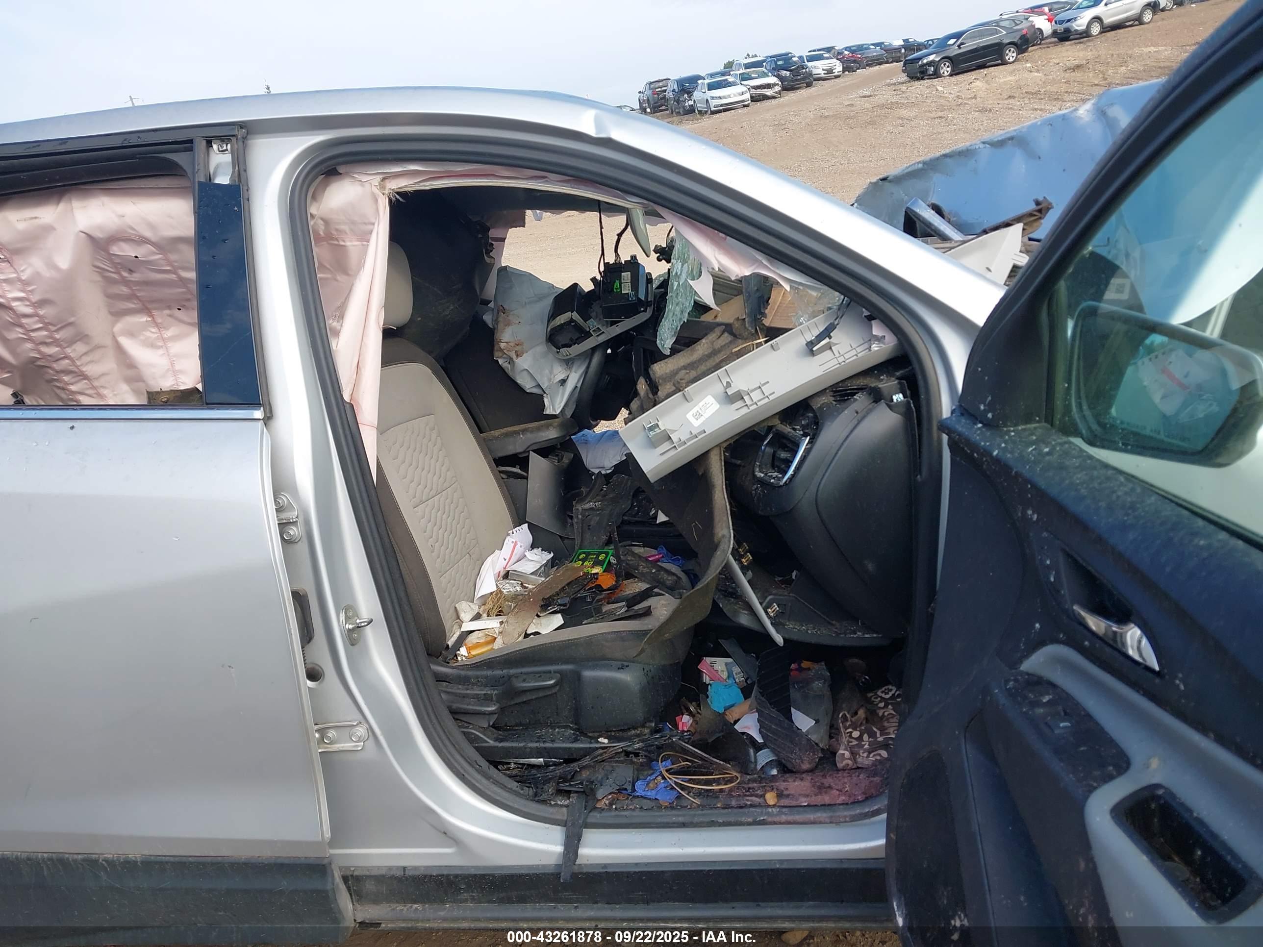 CHEVROLET EQUINOX image 5