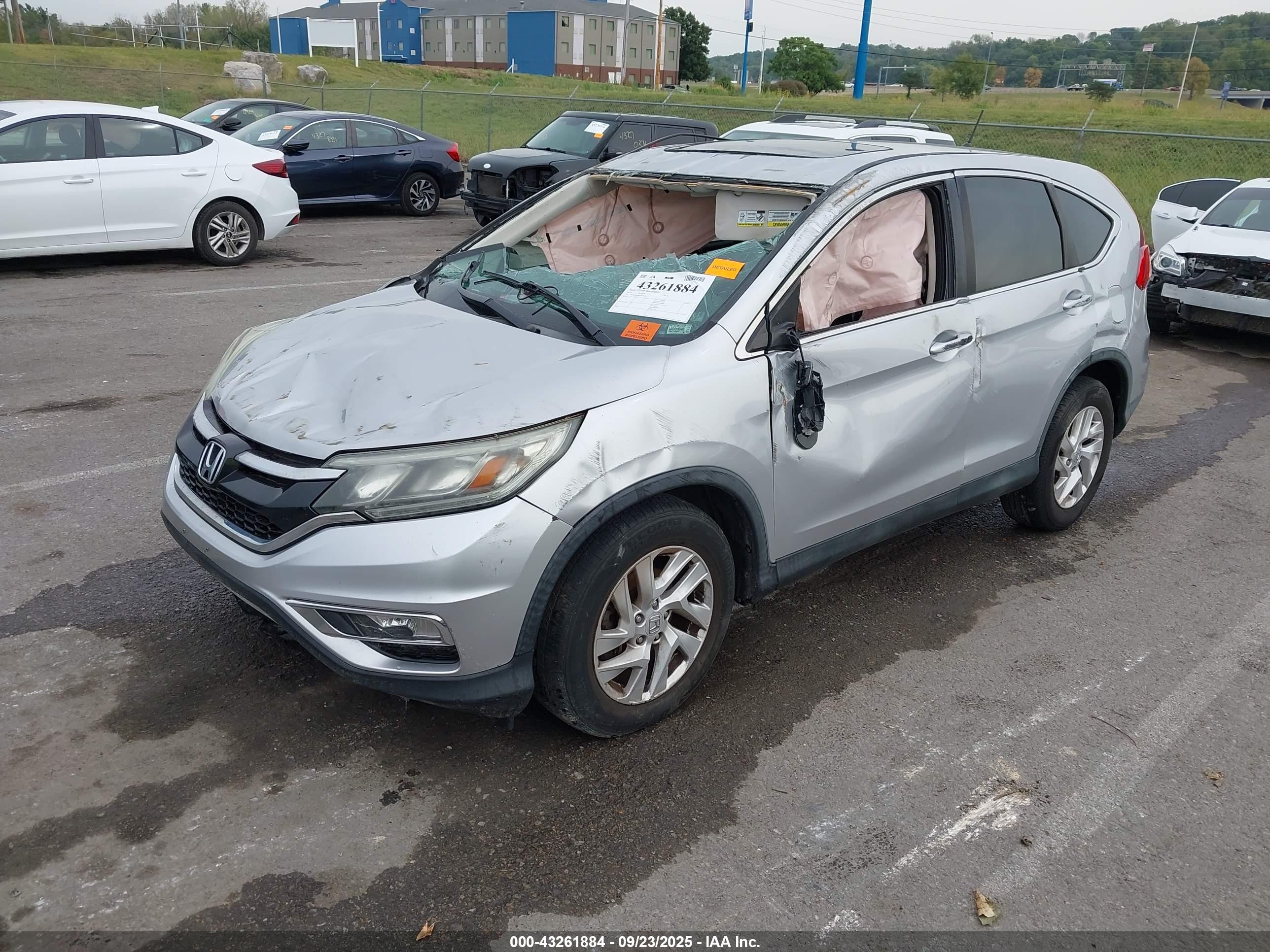HONDA CR-V image 2