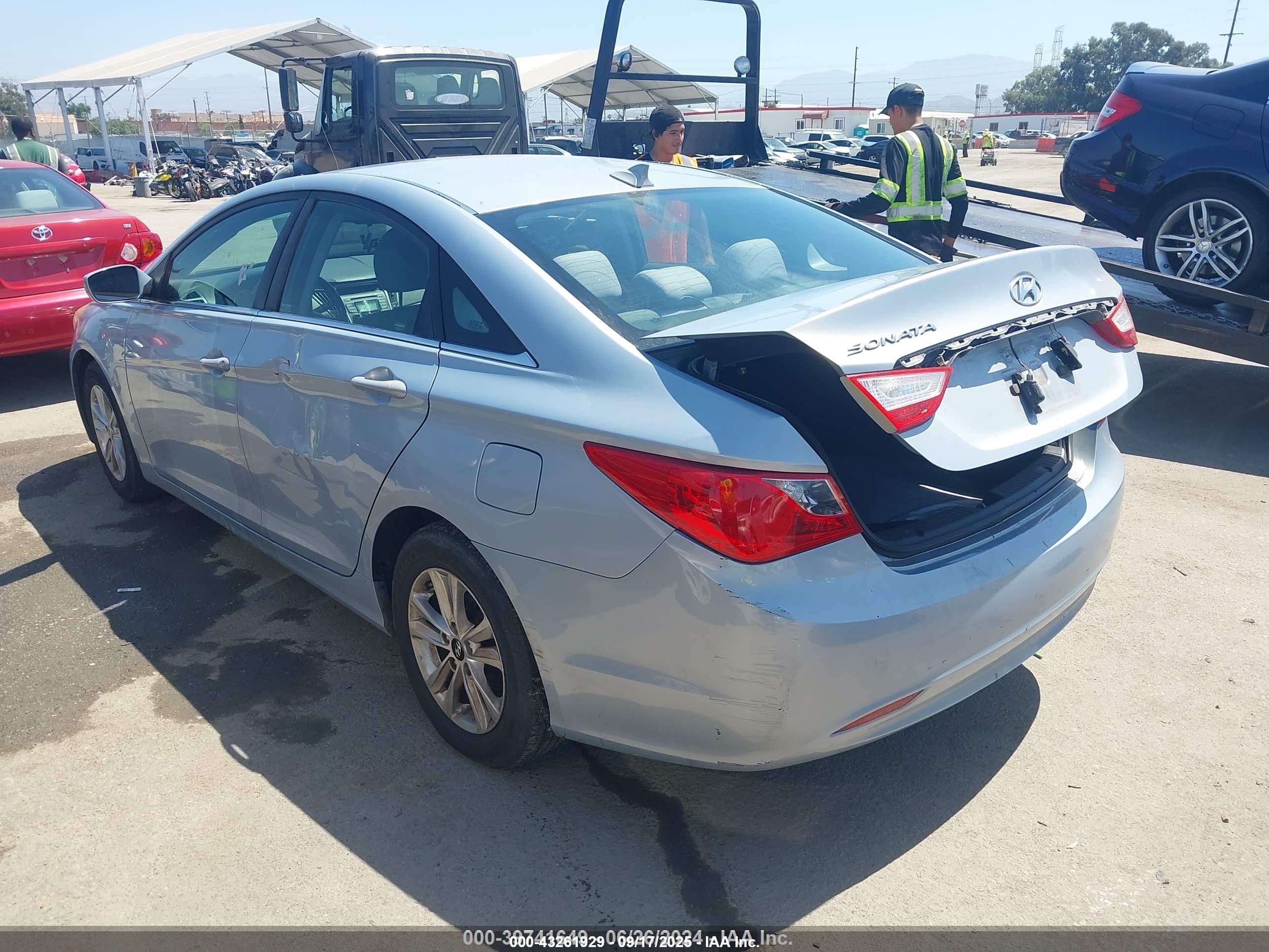 HYUNDAI SONATA image 3