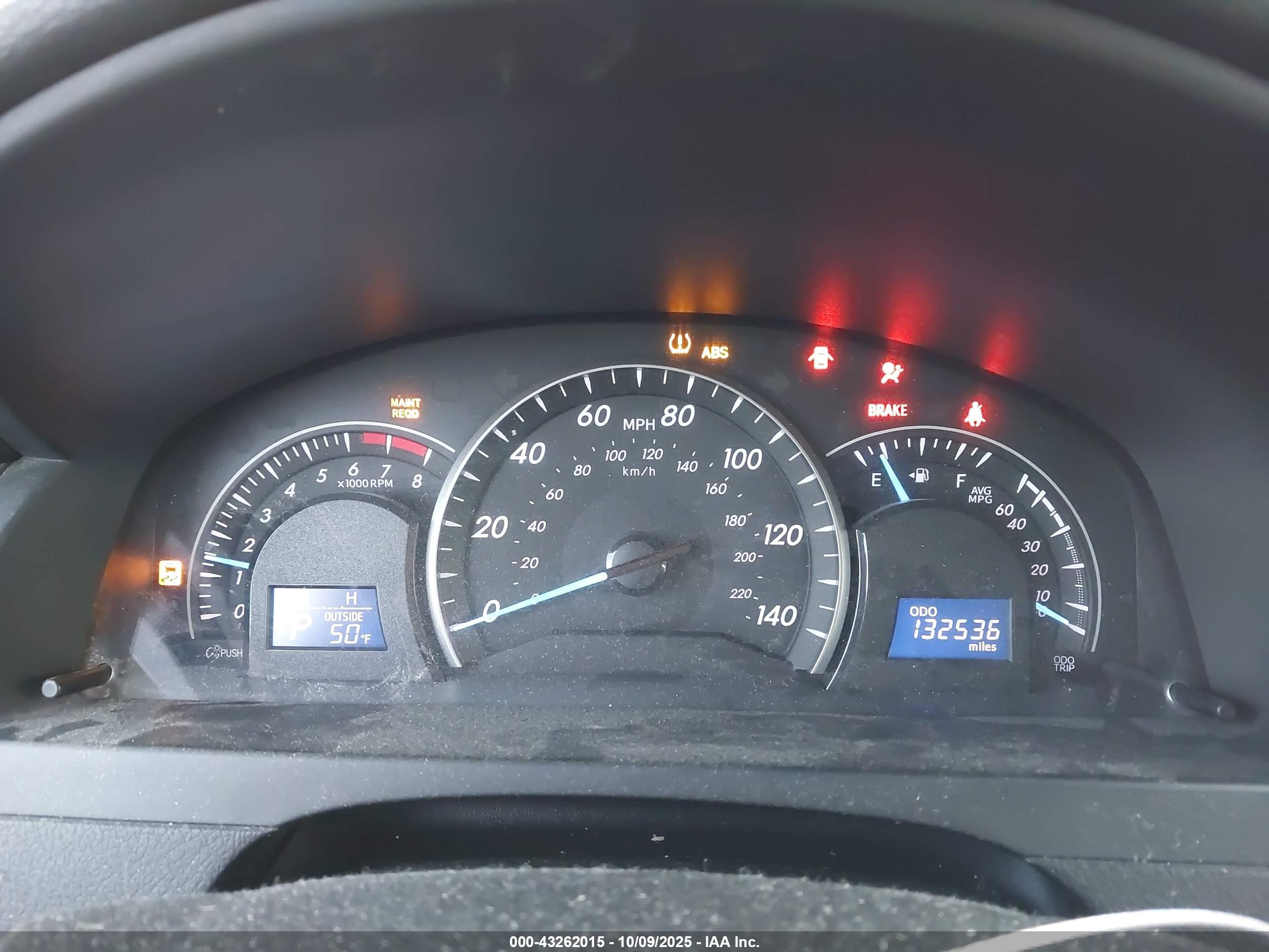 TOYOTA CAMRY image 7