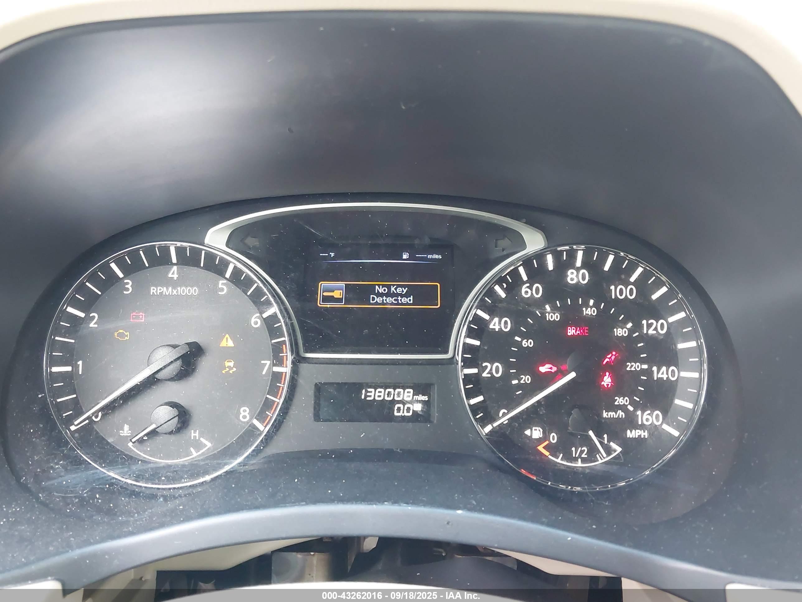 NISSAN PATHFINDER image 7