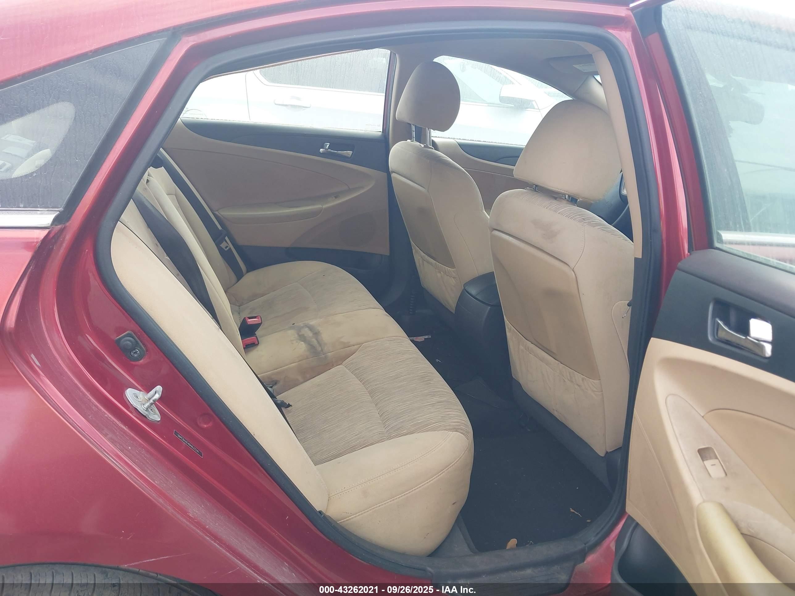 HYUNDAI SONATA image 8