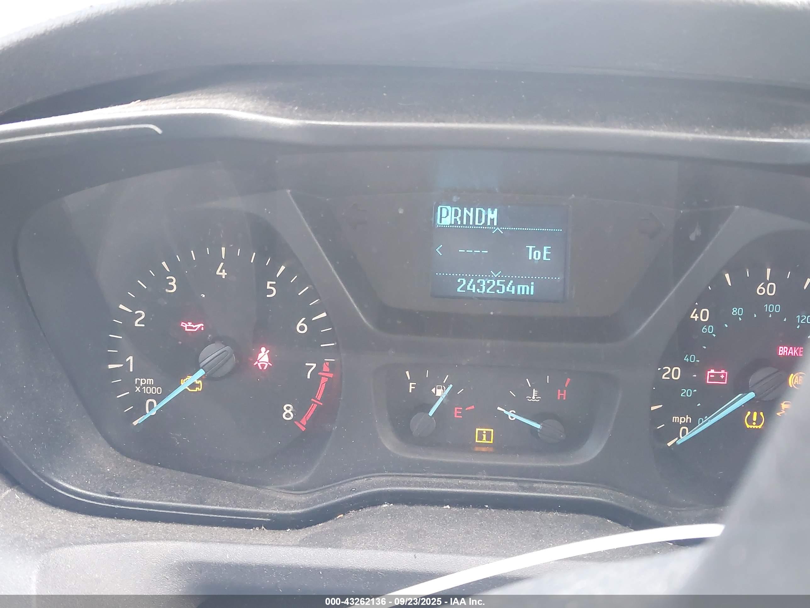 FORD TRANSIT-250 image 7
